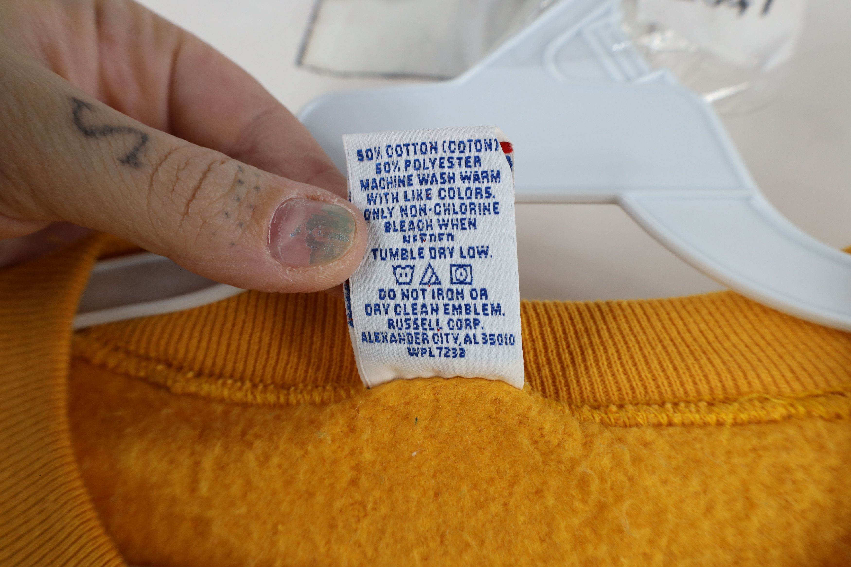 Russell Athletic × Vintage Vintage 90s Russell Athletic Crewneck Sweatshirt Yellow Size US S / EU 44-46 / 1 - 6 Thumbnail