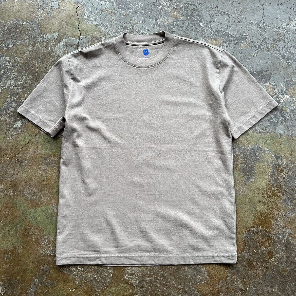 Balenciaga × Gap × Yeezy NEW - Size M Kanye West Yeezy Gap YGEBB Light Grey Shirt Size US M / EU 48-50 / 2 - 1 Thumbnail
