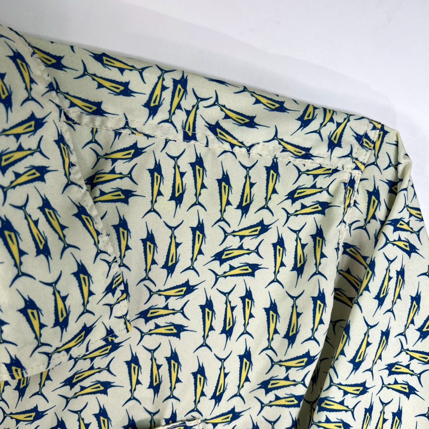 Nautica VINTAGE Nautica Shirt Mens XXL Ivory Swordfish Pocket Button-Up Beach Fishing Casual 90s Mens Size US XXL / EU 58 / 5 - 2 Thumbnail