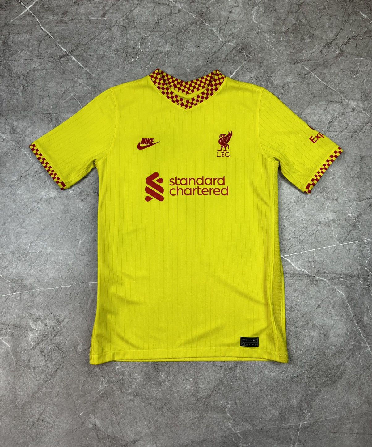 Nike Nike Liverpool Jersey Yellow Shirt FC 21/22 Dri-Fit Size US XS / EU 42 / 0 - 2 Thumbnail