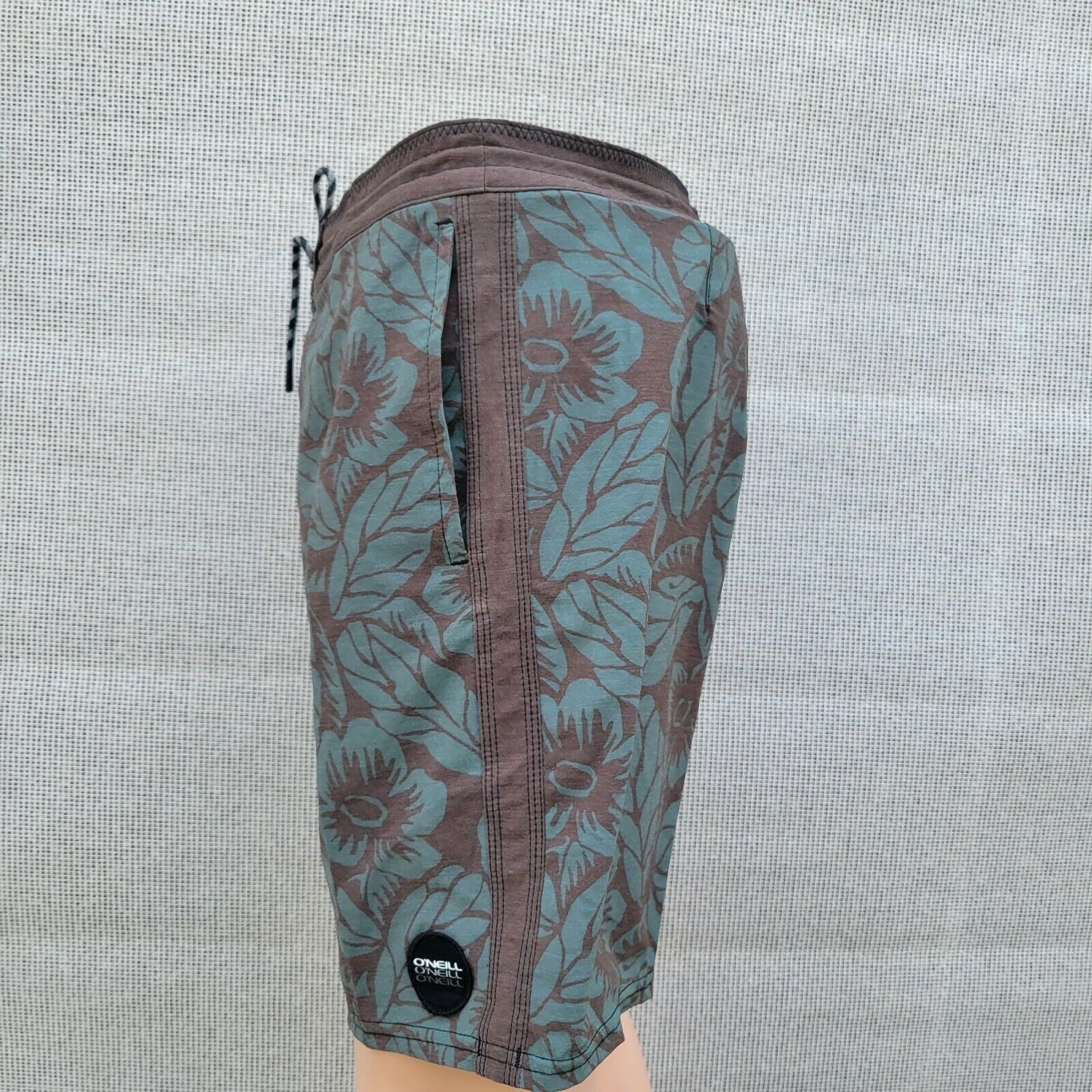 O'Neill Men's O'Neill Board Shorts. Size 38. Size US 38 / EU 54 - 9 Thumbnail
