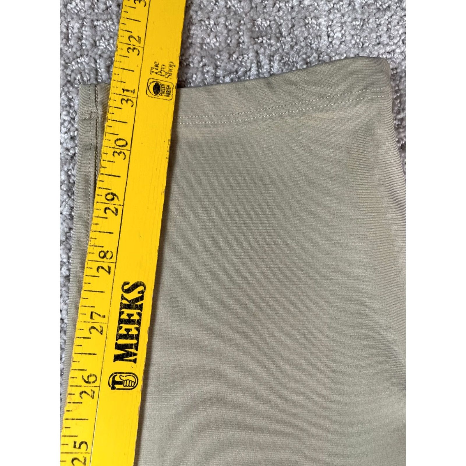 Lululemon Lululemon Pants Mens 28x31 Classic Fit Warpstreme Beige Chino 5-Pocket Logo Regular Mens Size US 28 / EU 44 - 2 Thumbnail