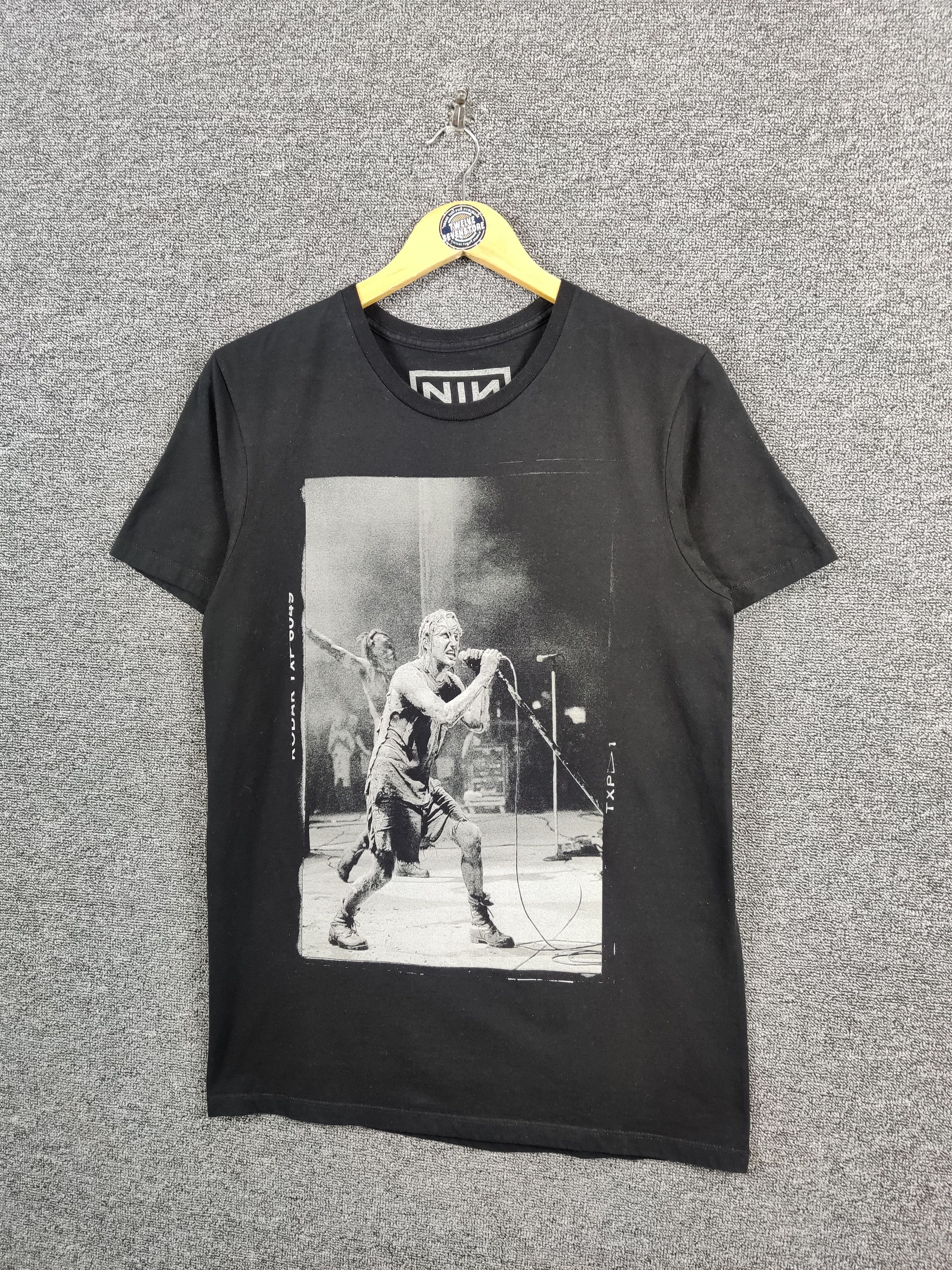 Band Tees Vintage Nin Inch Nails Rock Band Tee Tshirt Size US M / EU 48-50 / 2 - 2 Thumbnail
