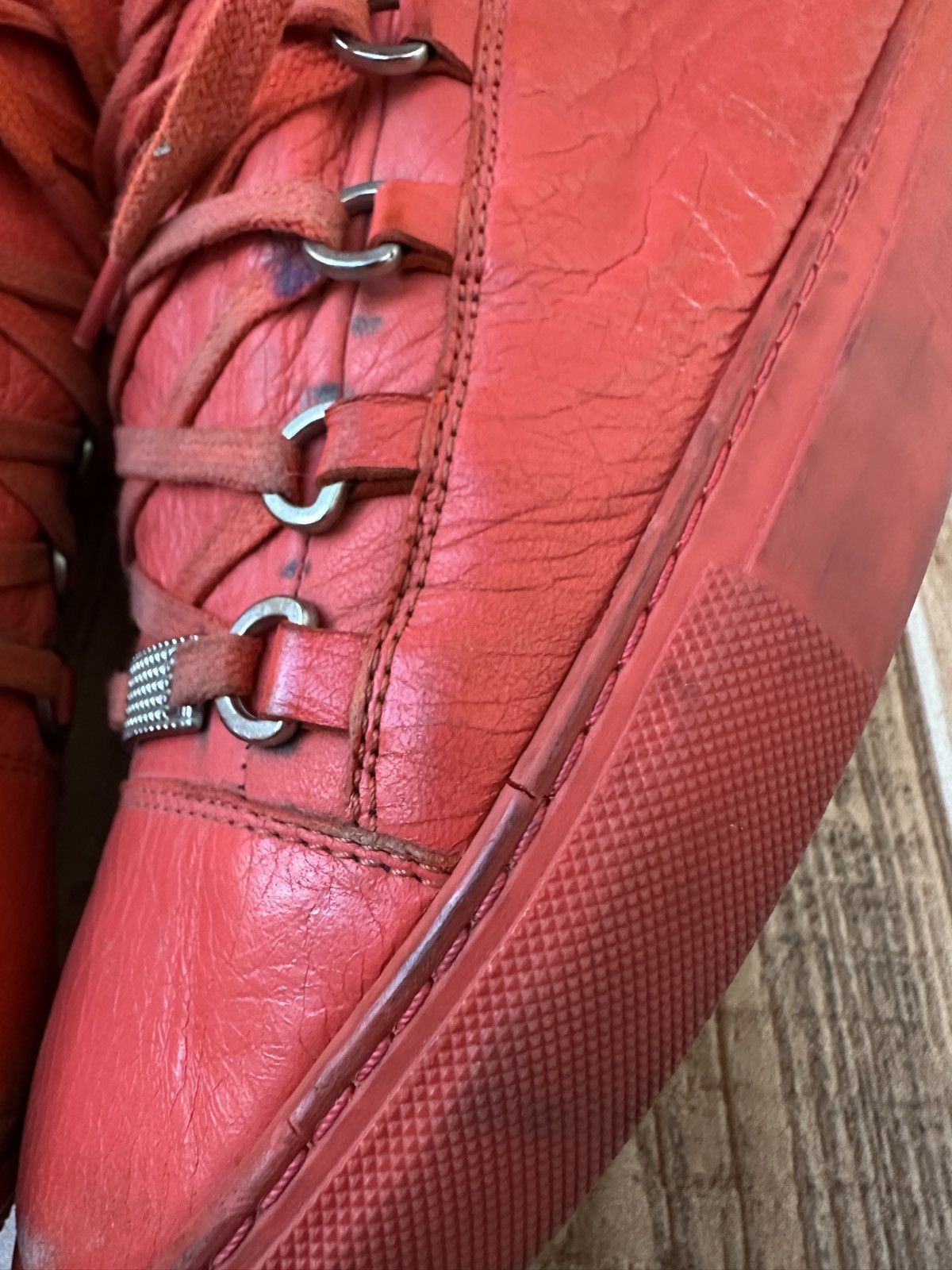Balenciaga 🔥BALENCIAGA ARENA RED LEATHER LOW TOP SNEAKERS Size US 9 / EU 42 - 7 Thumbnail