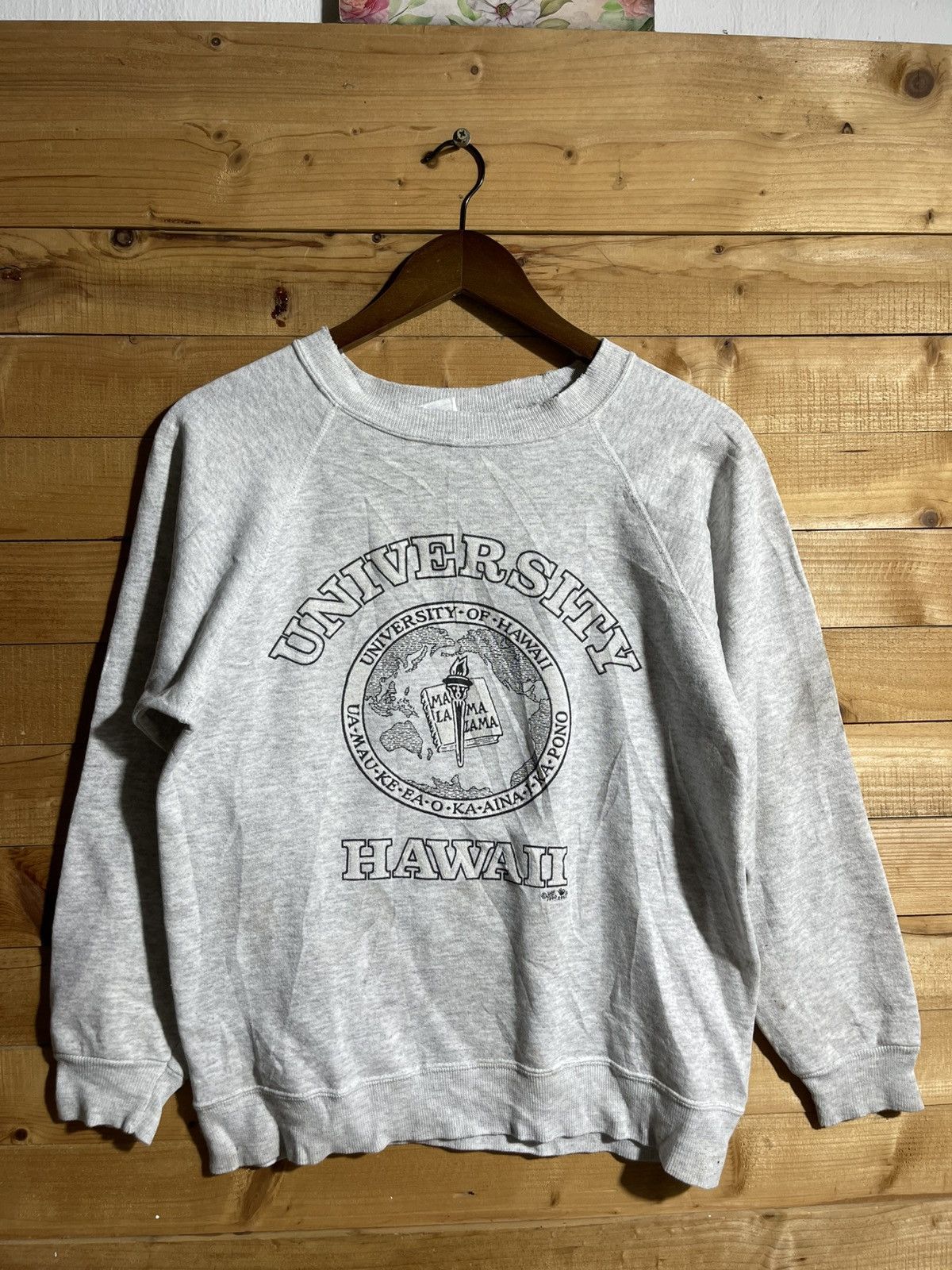 Vintage Vintage 1990 university of hawaii distressed sweatshirt Size US S / EU 44-46 / 1 - 1 Thumbnail