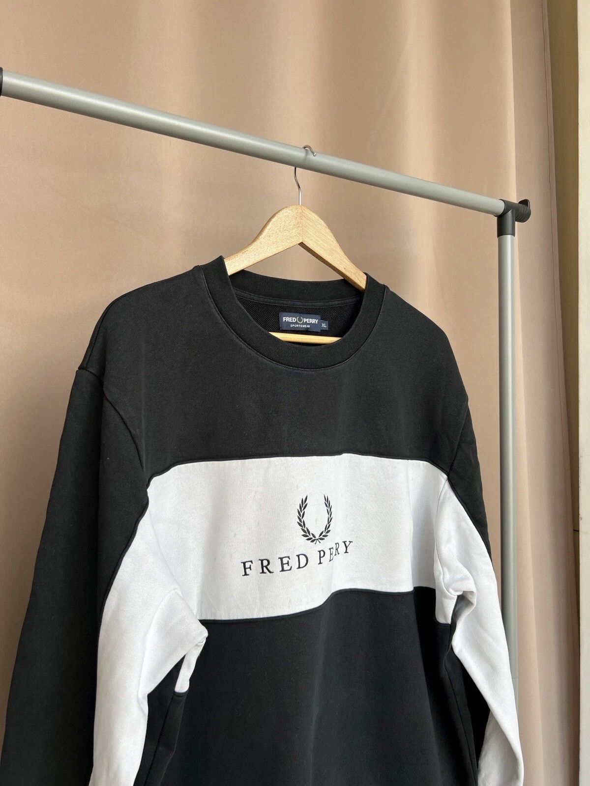 Fred Perry Fred Perry Embroidered Logo Sweatshirt Mens Size XL Size US XL / EU 56 / 4 - 3 Thumbnail
