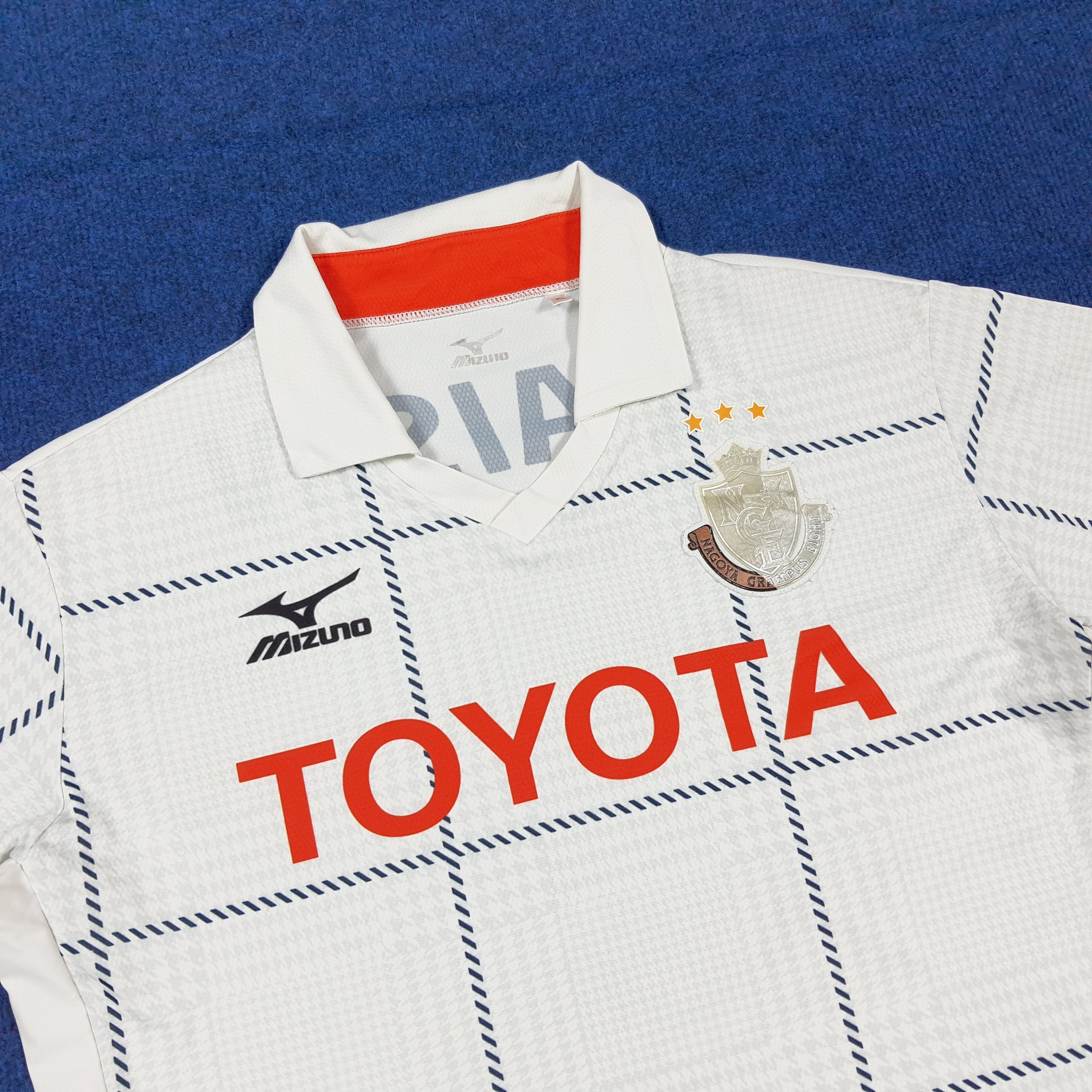 Mizuno Vintage Nagoya Grampus Eight J-League Away Jersey C285N56 Size US M / EU 48-50 / 2 - 2 Thumbnail