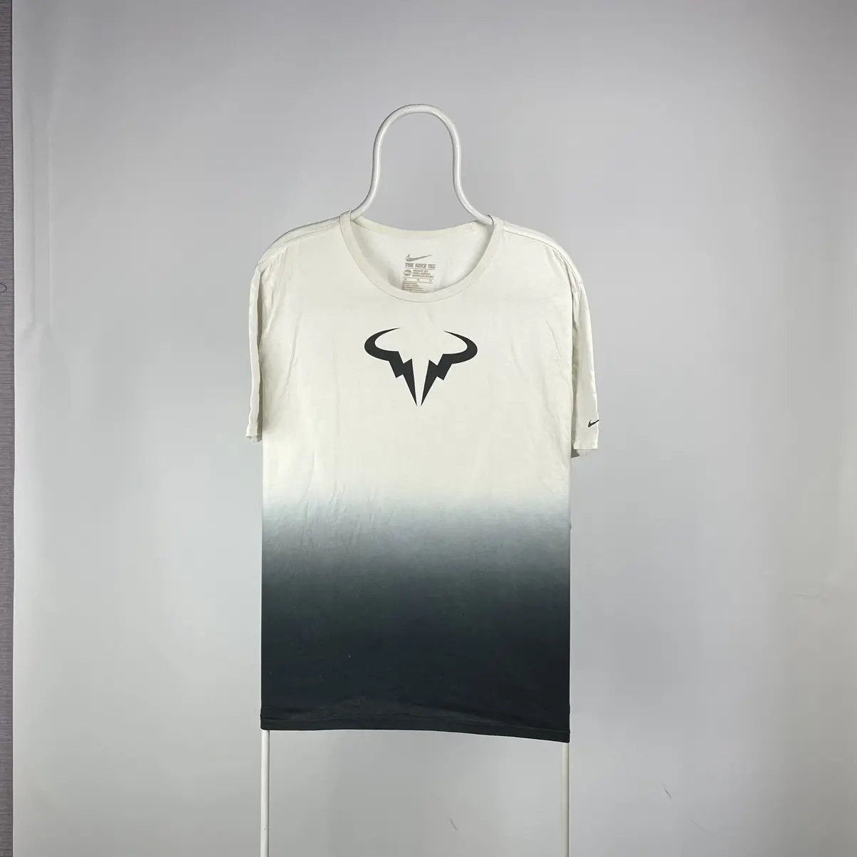 Nike Nike bulls logo T-shirt rafa sportswear size XLarge Size US XL / EU 56 / 4 - 1 Thumbnail