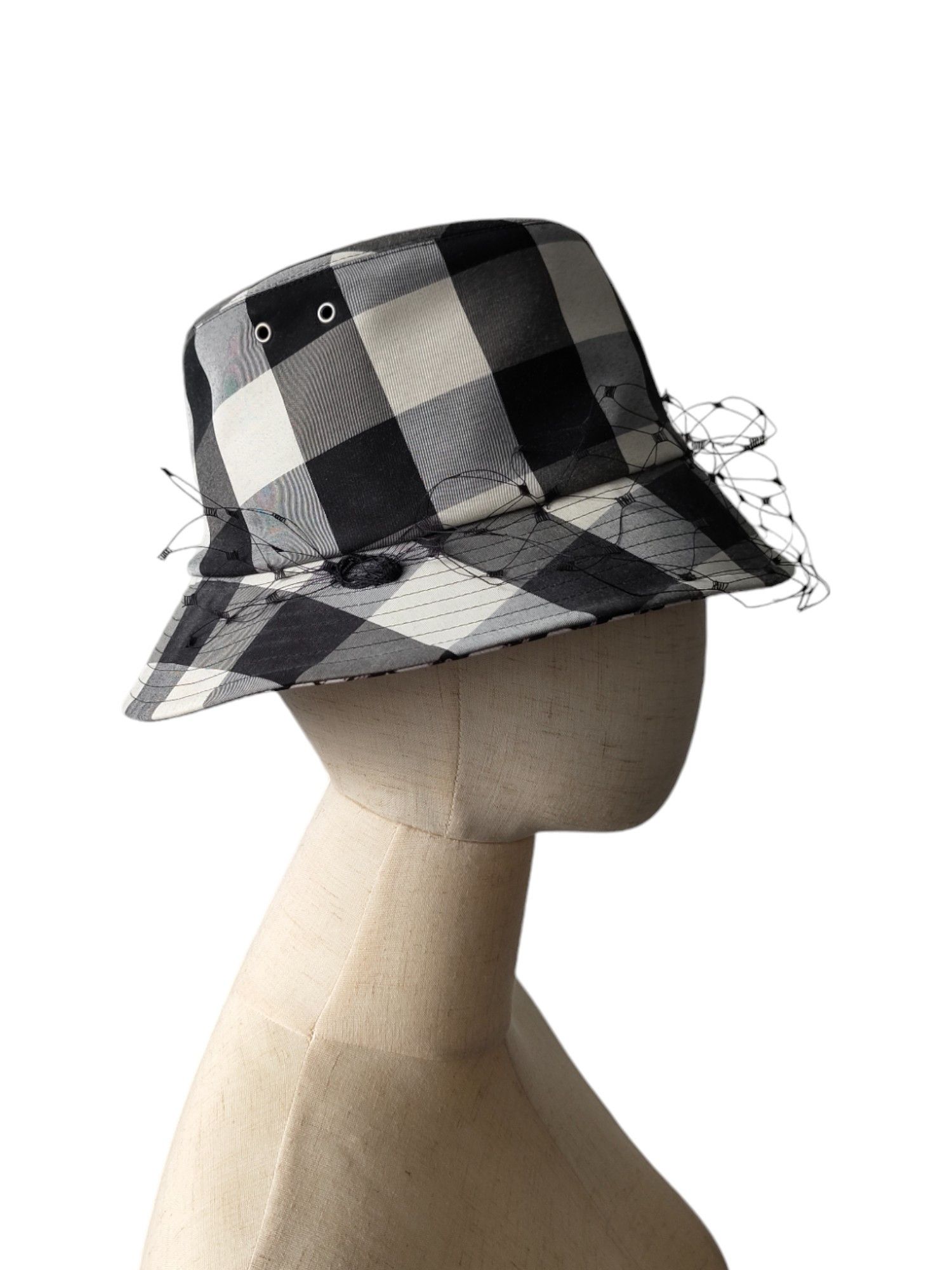 Dior Black And Beige Checkered Bucket Hat With Veil Size ONE SIZE - 4 Thumbnail