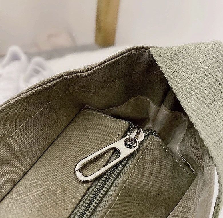 Japanese Brand Green Color Simple Fashion Nylon Canvas Tote Bag Size ONE SIZE - 7 Thumbnail