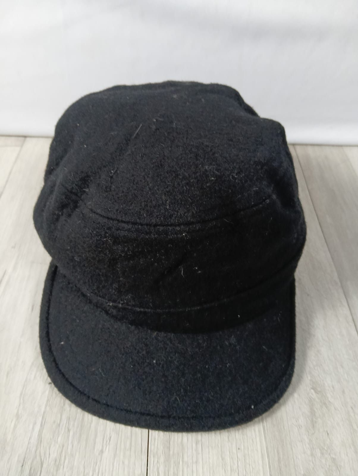 Japanese Brand vintage Hat Uniqlo free Size japanese brand Size 38 - 4 Thumbnail