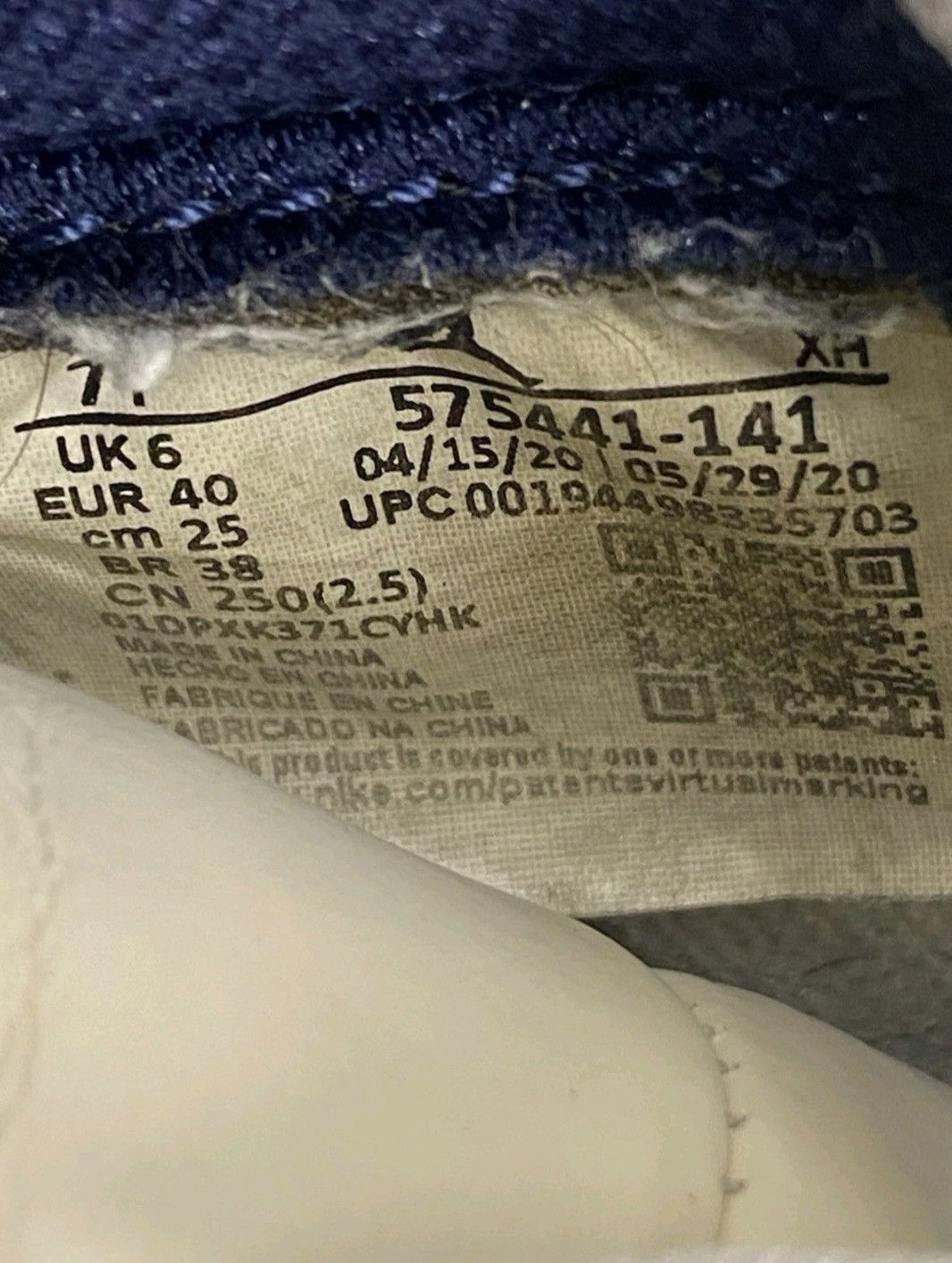 Jordan Brand Nike Air Jordan Retro 1 High OG CO.JP Midnight Navy Size 7 Size US 7 / EU 40 - 7 Thumbnail