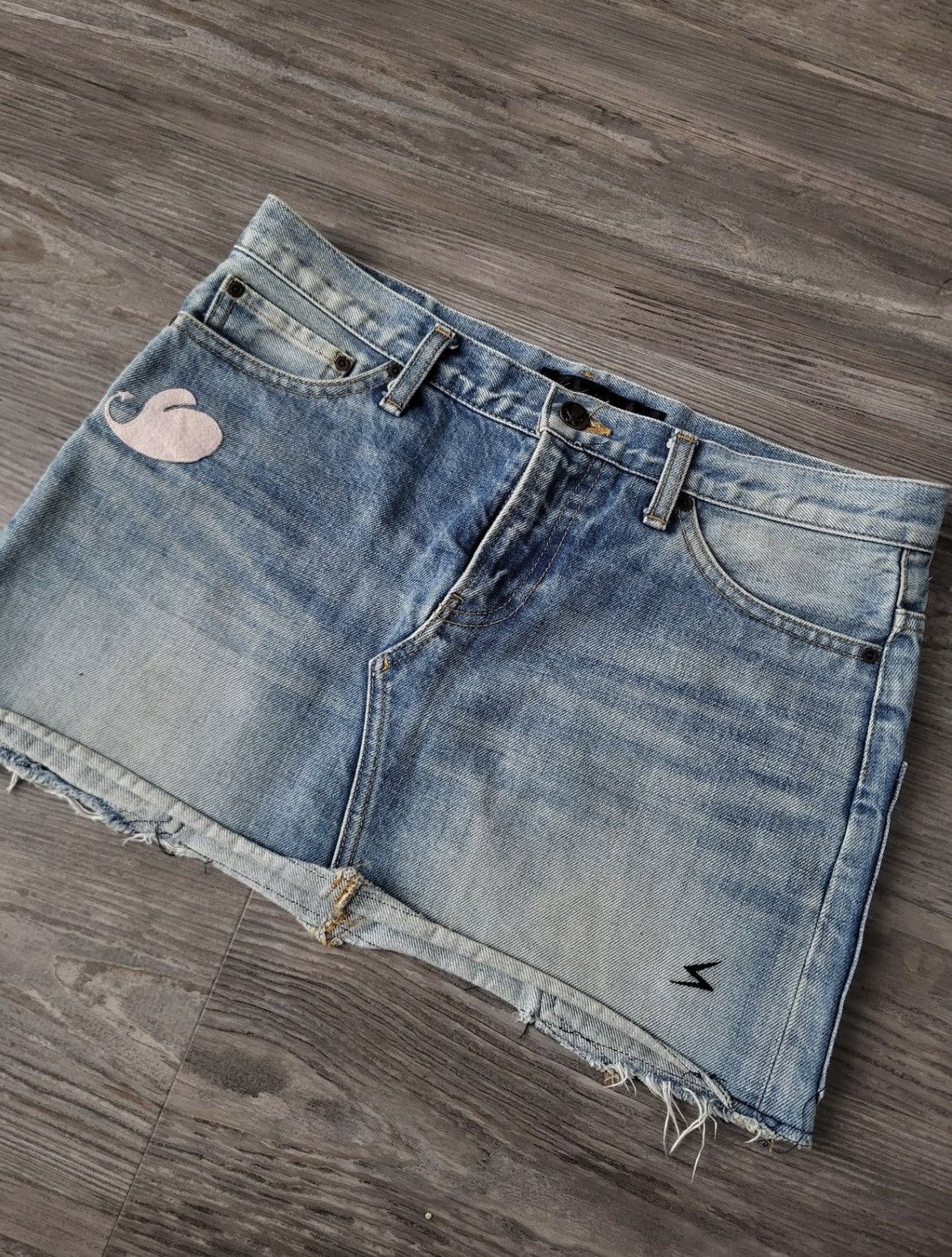 Undercover Undercover AW2005 Arts & Craft Boro Heart Denim Skirt Size 31" - 20 Thumbnail