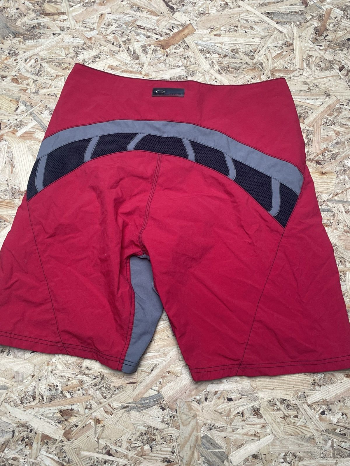 Oakley × Vintage Oakley baggy metal logo street fashion short 00s vintage Size US 34 / EU 50 - 3 Thumbnail