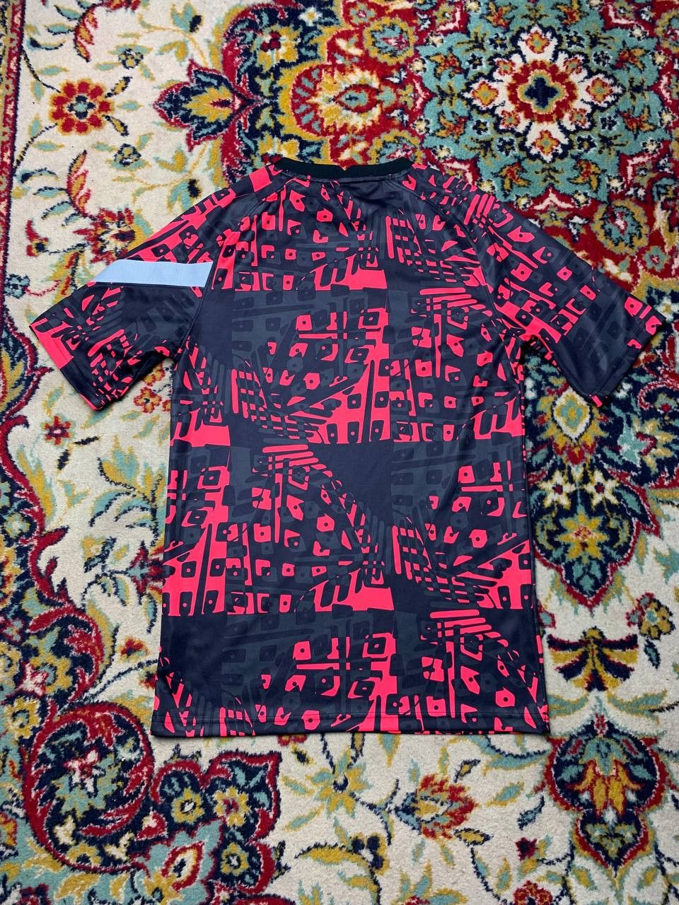 Nike Liverpool FC Nike Pre-Match Soccer Jersey CZ3311-010 Sz S Size US S / EU 44-46 / 1 - 2 Thumbnail