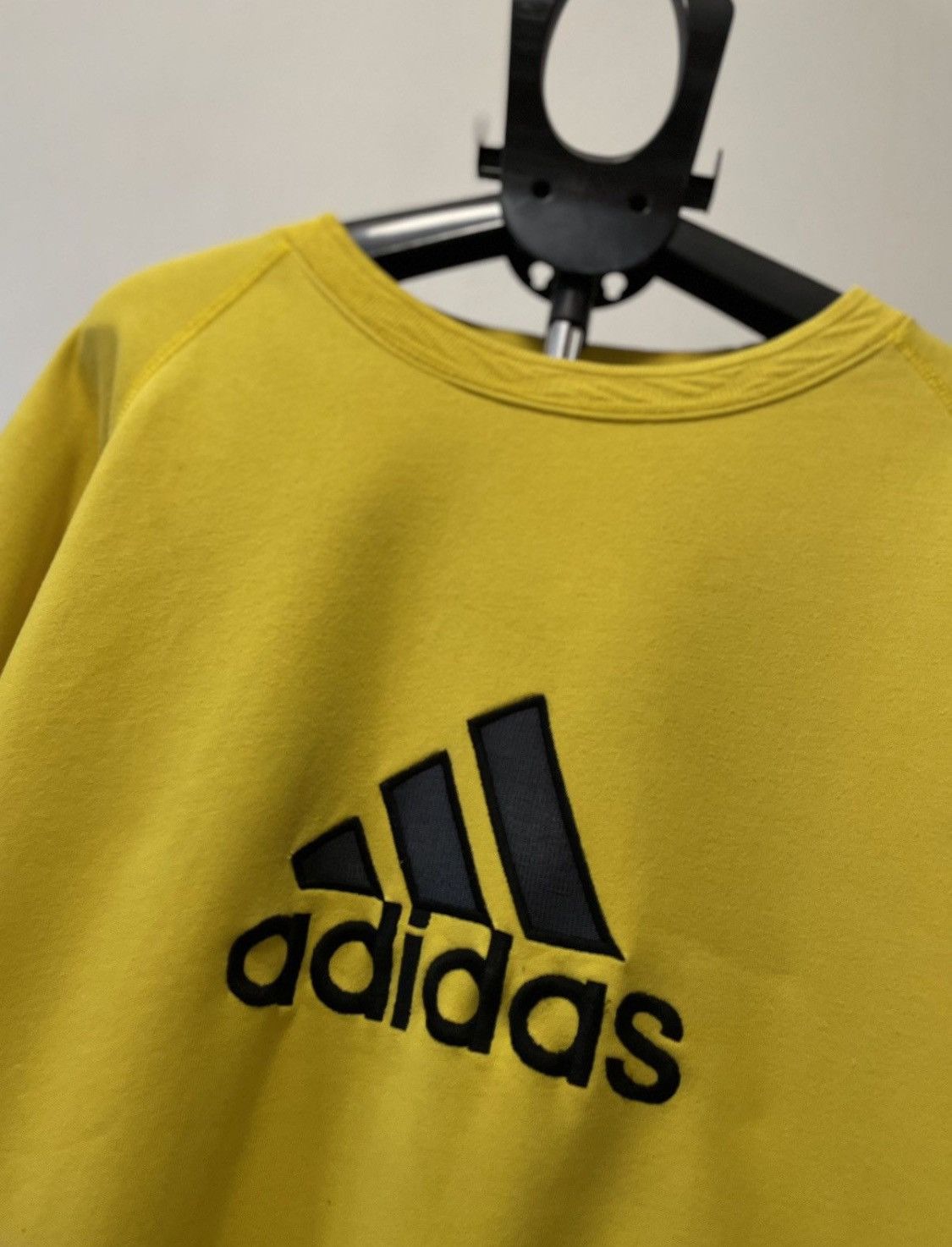 Adidas Adidas Vintage Yellow Big Logo Sweatshirt X Large Size US XL / EU 56 / 4 - 2 Thumbnail
