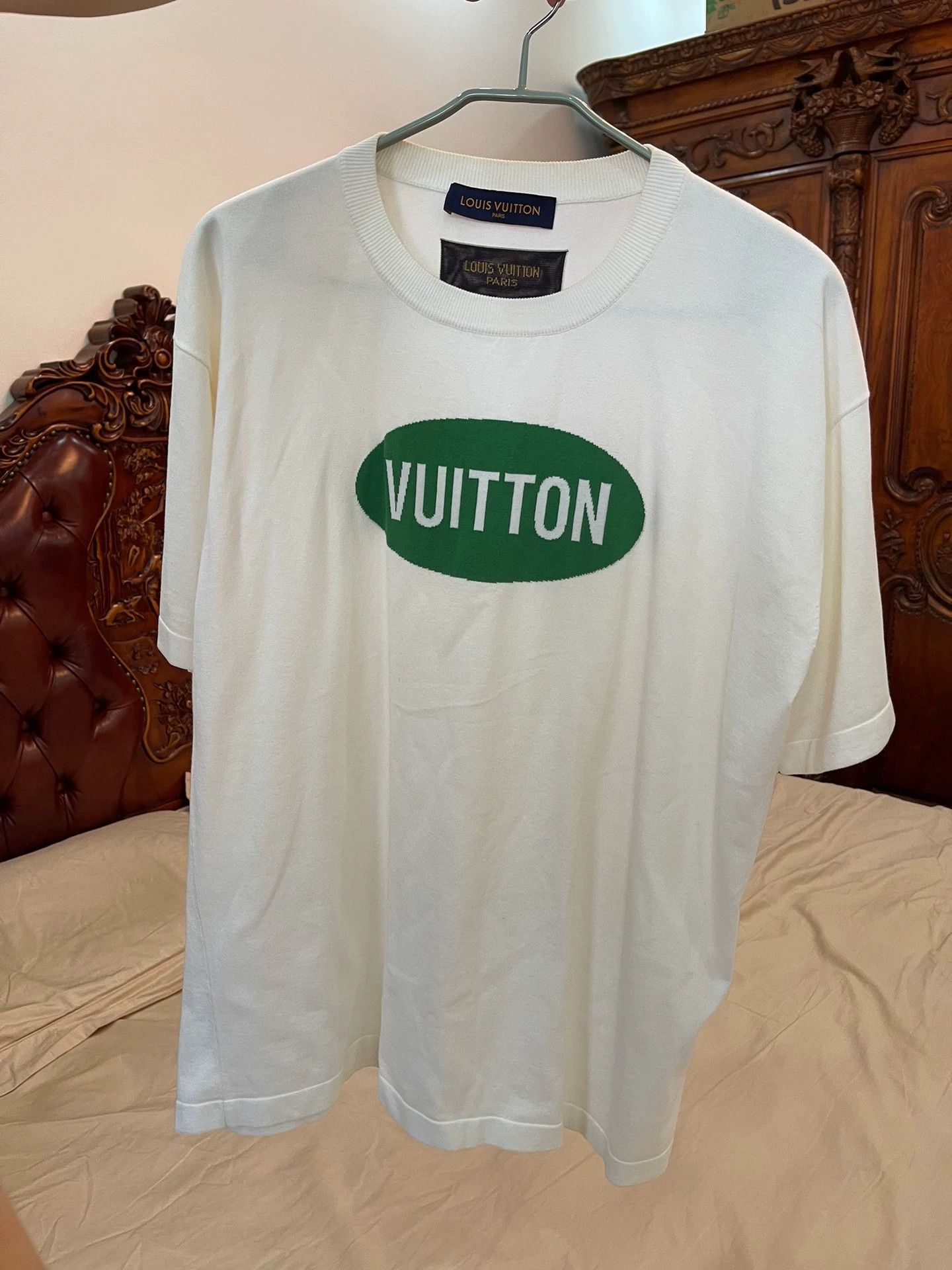 Louis Vuitton LV New White Knit Logos Tee L (Worn Few Times) Size US L / EU 52-54 / 3 - 1 Thumbnail
