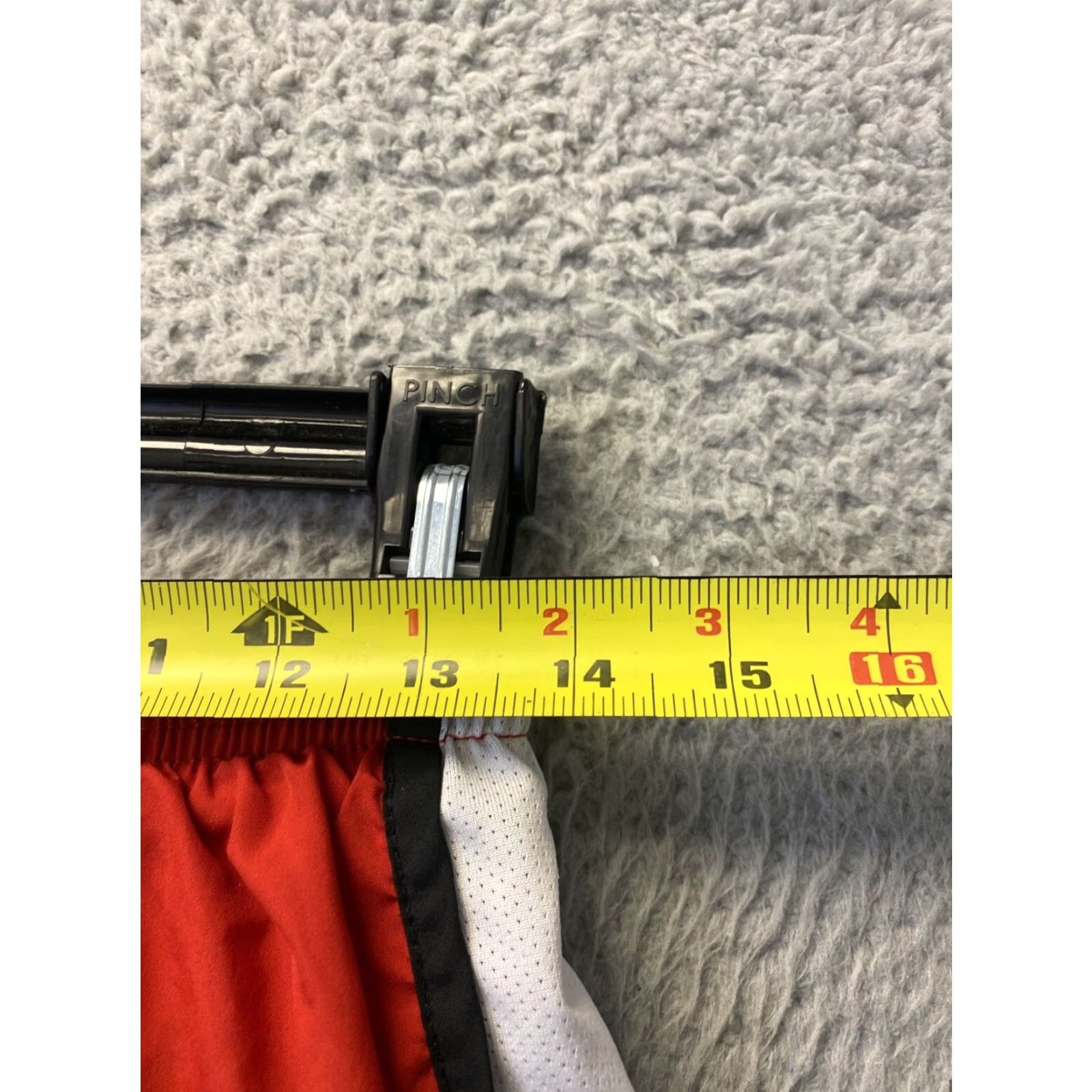 Nike Nike Women Red Athletic Shorts S Red / 97-37 High Rise Polyester Regular Inseam 3.25 in. Activewear Pants Style Athletic Fit Brand Nike Women Red Size 28" / US 6 / IT 42 - 3 Thumbnail