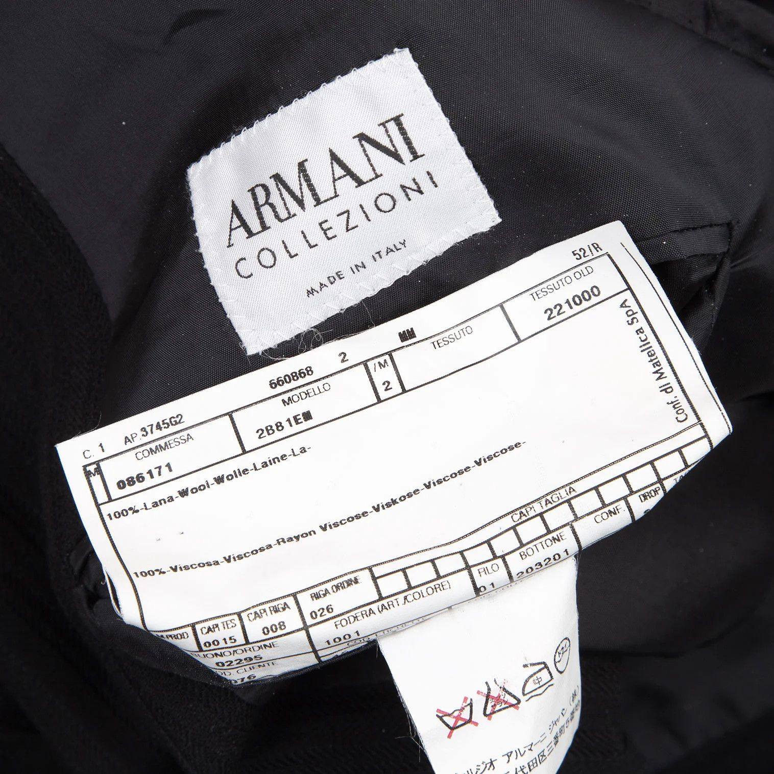 Armani Collezioni Shadow Stripe 2-Button Jacket in Black Size 52R Size US XXS / EU 40 - 18 Thumbnail