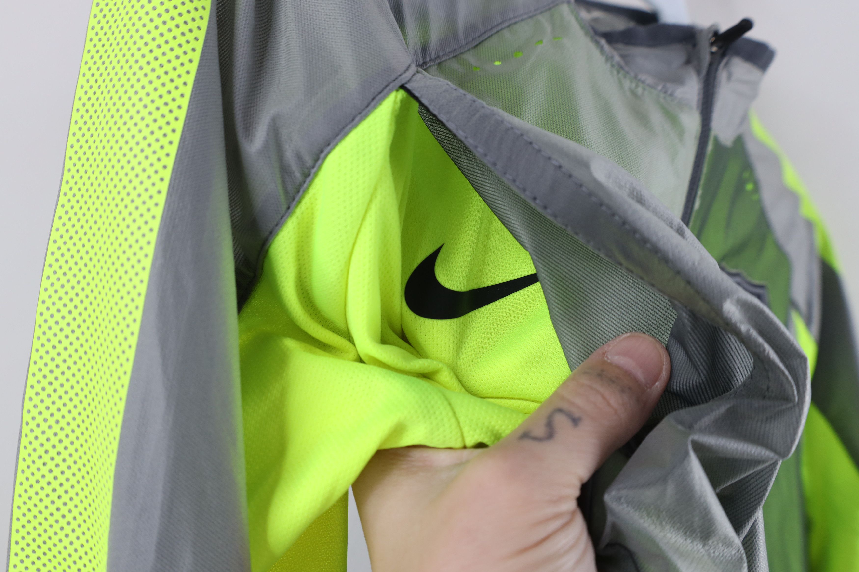 Nike Nike Spell Out Reflective Team USA Soccer Rain Jacket Size US S / EU 44-46 / 1 - 9 Thumbnail
