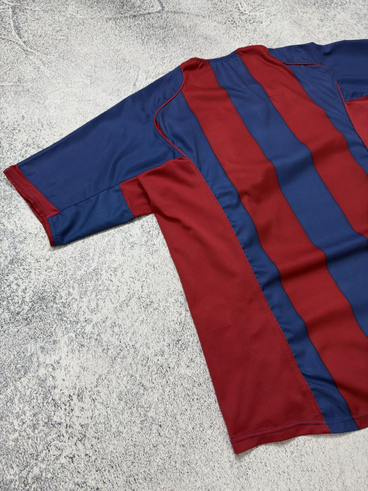 Nike VTG NIKE FC BARCELONA 2004/2005 HOME FOOTBALL SHIRT JERSEY Size US XL / EU 56 / 4 - 14 Thumbnail