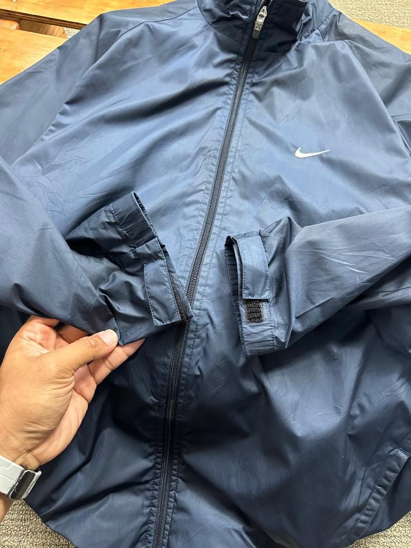 Nike VINTAGE NIKE Y2K SMALL SWOOSH WINDBREAKER Size US XL / EU 56 / 4 - 4 Thumbnail