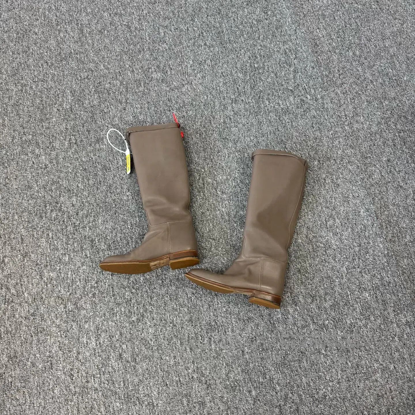 Hermes Hermes Jumping Series Gray elephant; Cowhide; Knight boots Size US 5 / IT 35 - 2 Thumbnail