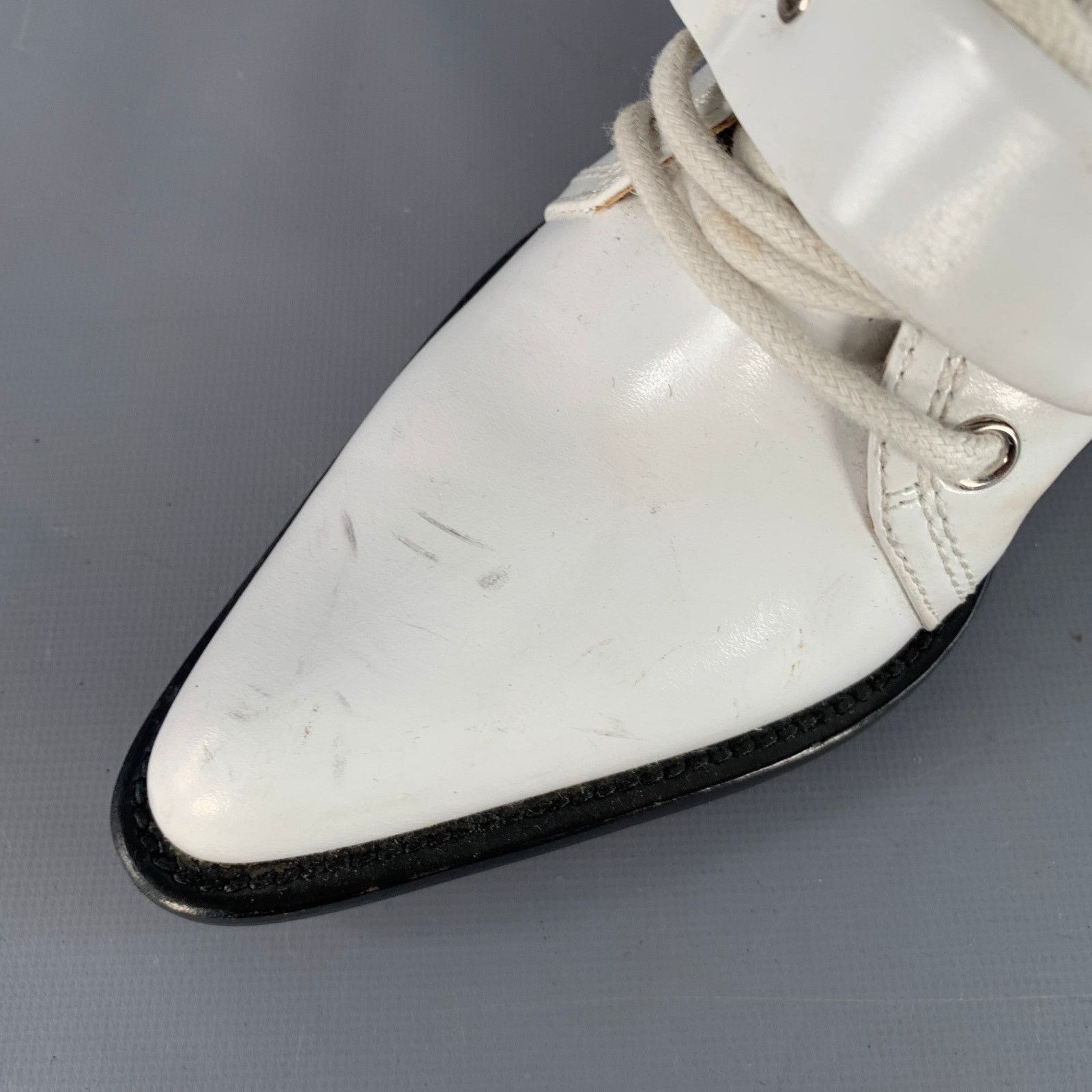 Chloe CHLOE 8 White Leather Lace-Up Belted Pointed Toe Ankle Boots Size US 8 / IT 38 - 11 Thumbnail