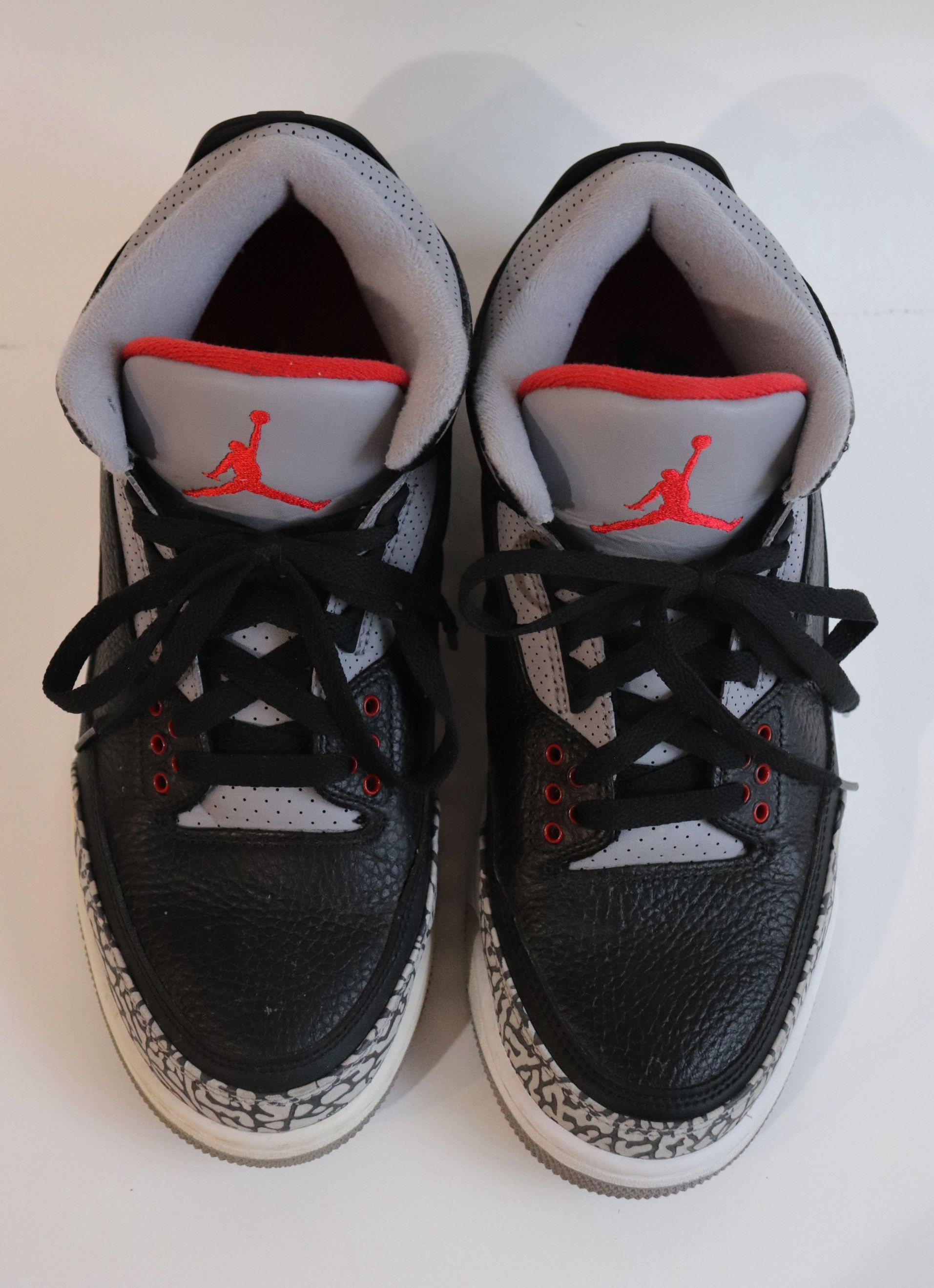 Jordan Brand Nike Air Jordan 3 Black Cement 2018 Retro Men's Sz.8 NDS Size US 8 / EU 41 - 4 Thumbnail