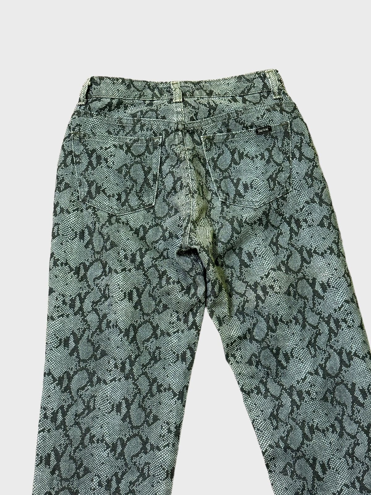 Hysteric Glamour × Japanese Brand × Vintage Something Python Snake Washed Overprint Jeans Size 24" / US 00 / IT 34 - 9 Thumbnail