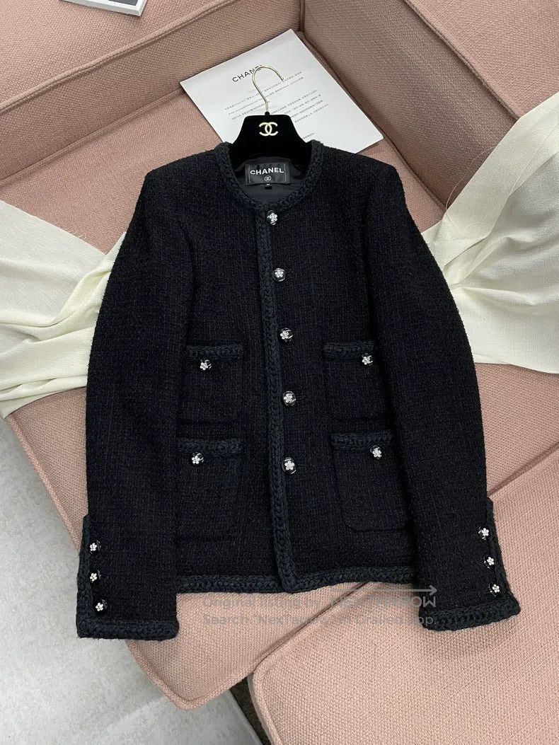 Chanel Chanel 23K black four-pocket jacket Size XS / US 0-2 / IT 36-38 - 1 Thumbnail