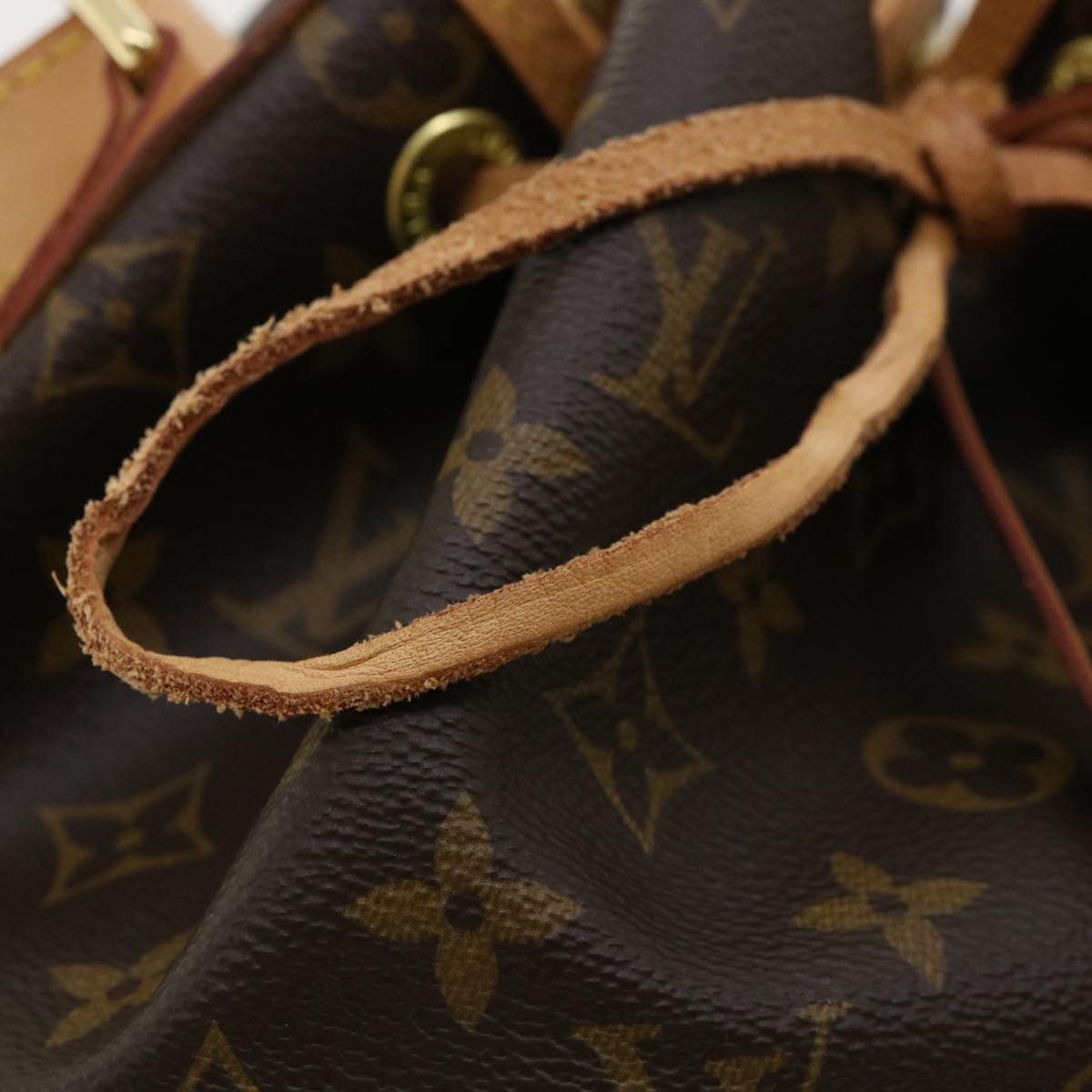 Louis Vuitton LOUIS VUITTON Monogram Petit Noe Shoulder Bag M40818 Size ONE SIZE - 8 Thumbnail