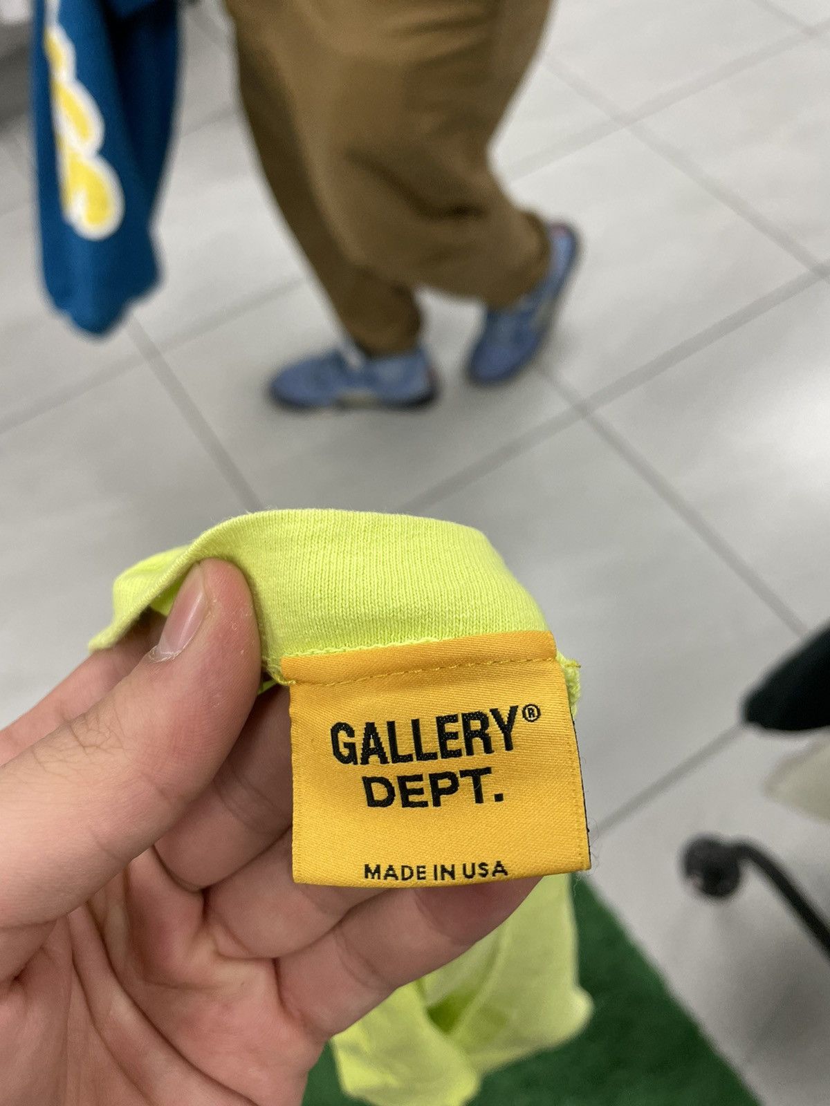Gallery Dept. Gallery Dept lime green t shirt large Size US L / EU 52-54 / 3 - 5 Thumbnail