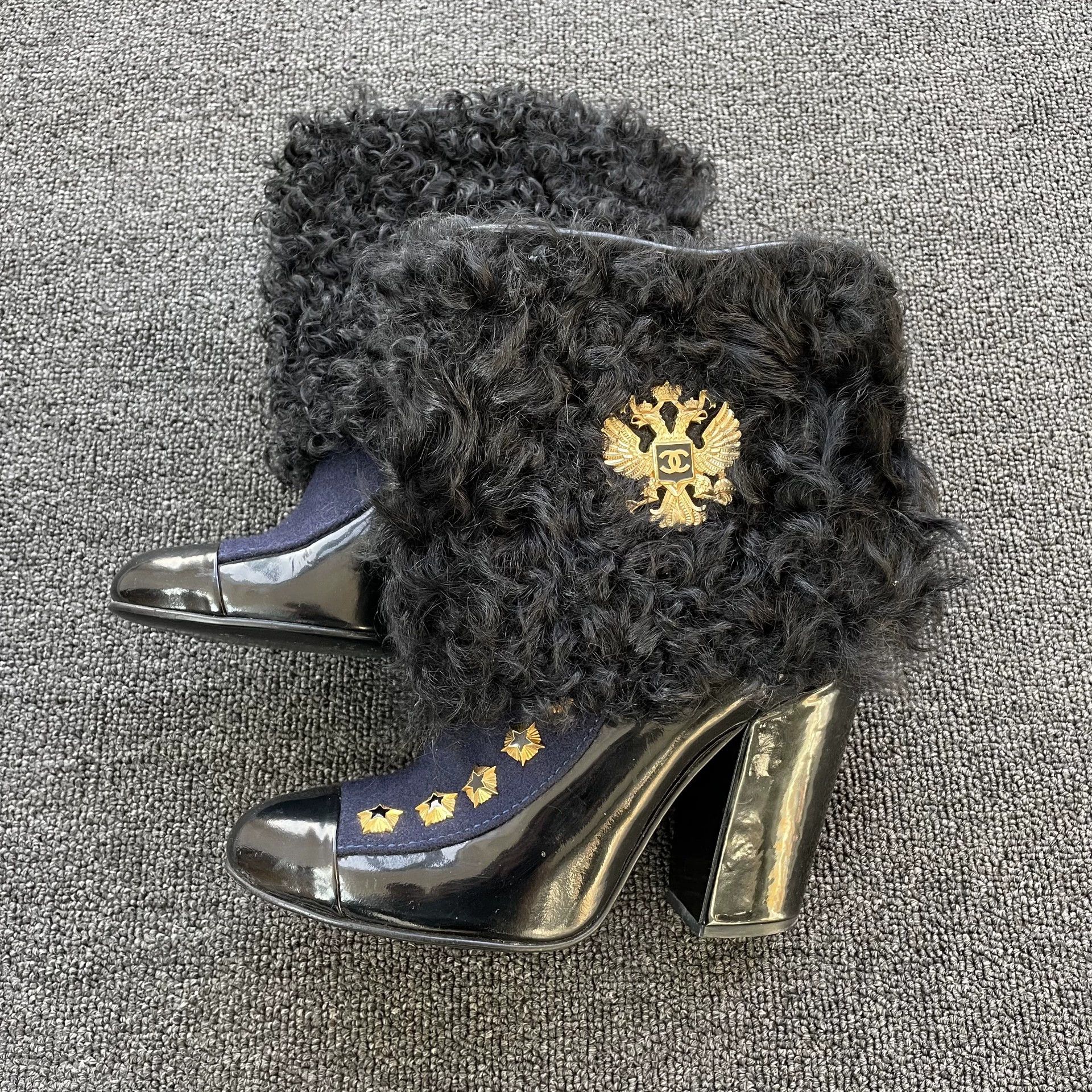 Chanel CHANEL Women's Blk Patent Fur Heeled Ankle Boots 39 (10cm) Size US 8.5 / IT 38.5 - 1 Thumbnail