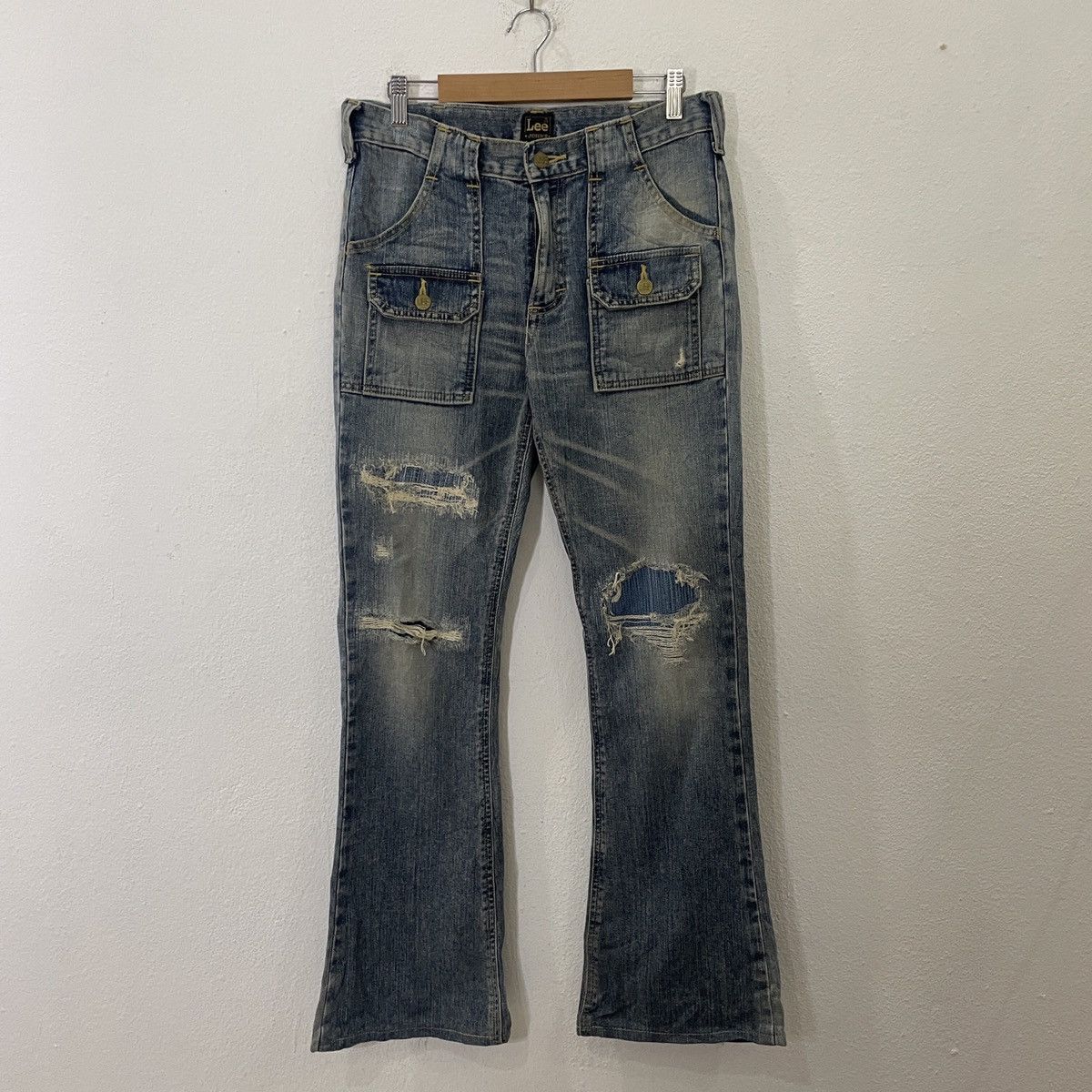 image of Vintage Lee John Distressed Bush Pants Denim Jeans in Blue, Women's (Size 30)