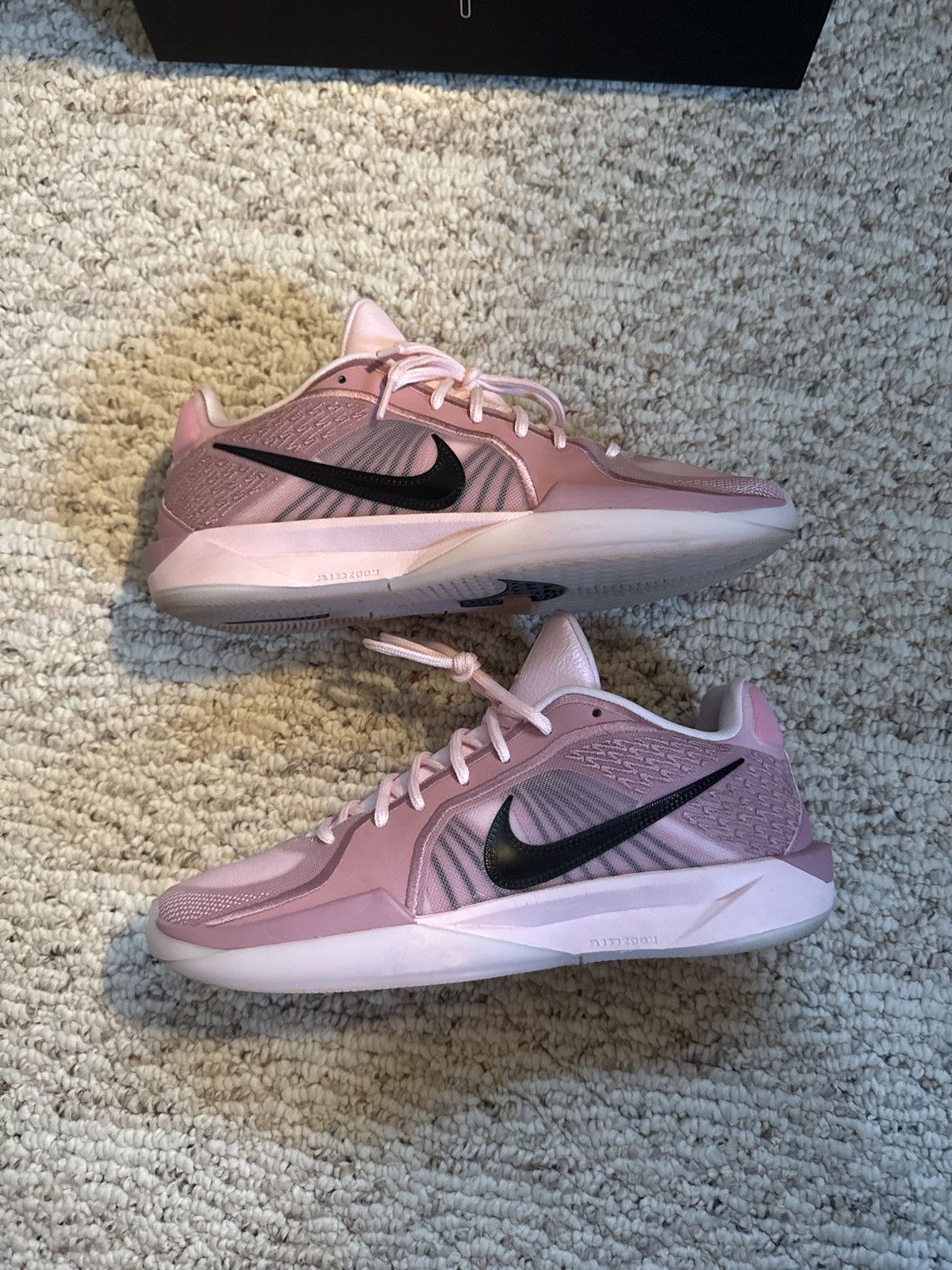 Nike Nike Sabrina 2 Size US 9 / EU 42 - 2 Thumbnail