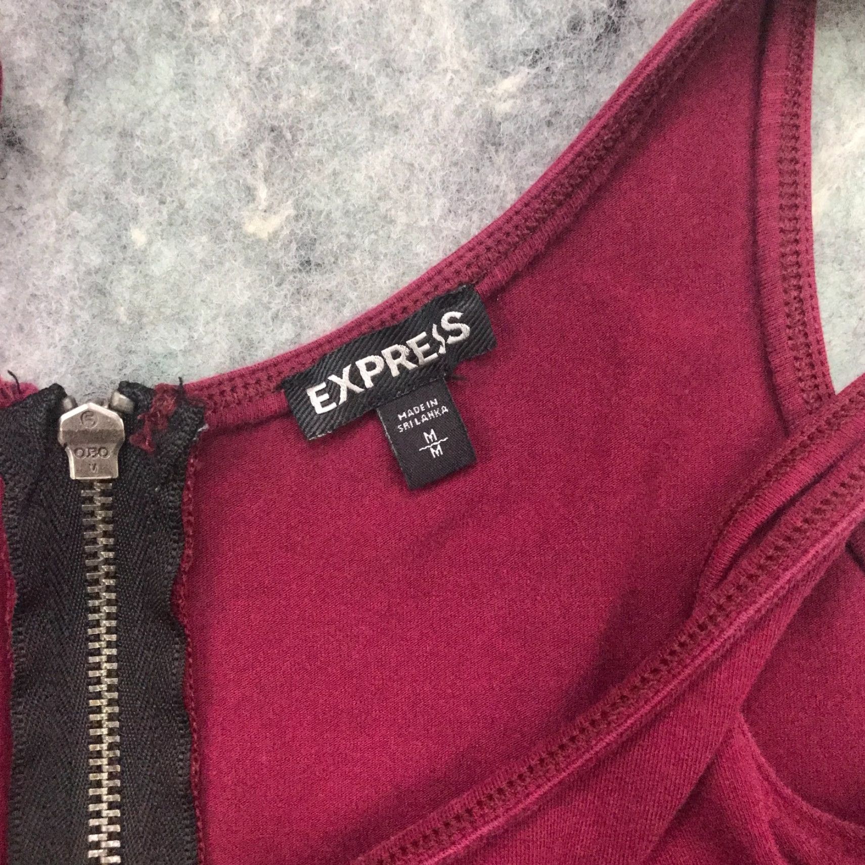 Express Express Womens Shirt Halter Sleeveless Swing Blouse Medium Burgundy Stretch Size M / US 6-8 / IT 42-44 - 2 Thumbnail