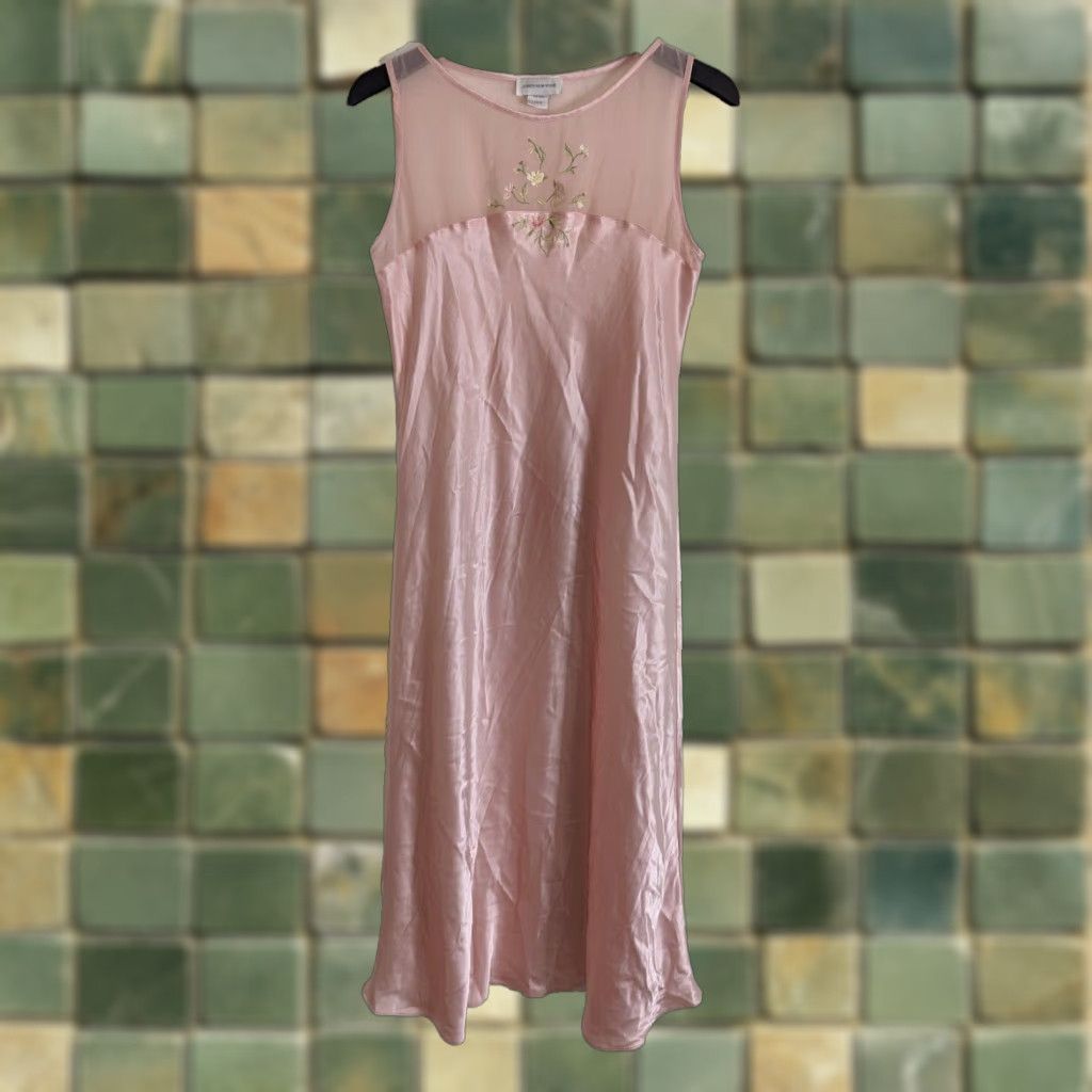 Jones New York VINTAGE Pink Satin Chiffon Floral Embroidered Long Maxi Nightgown L D2W Jones New York Nightgown Mens? Size ONE SIZE - 1 Thumbnail