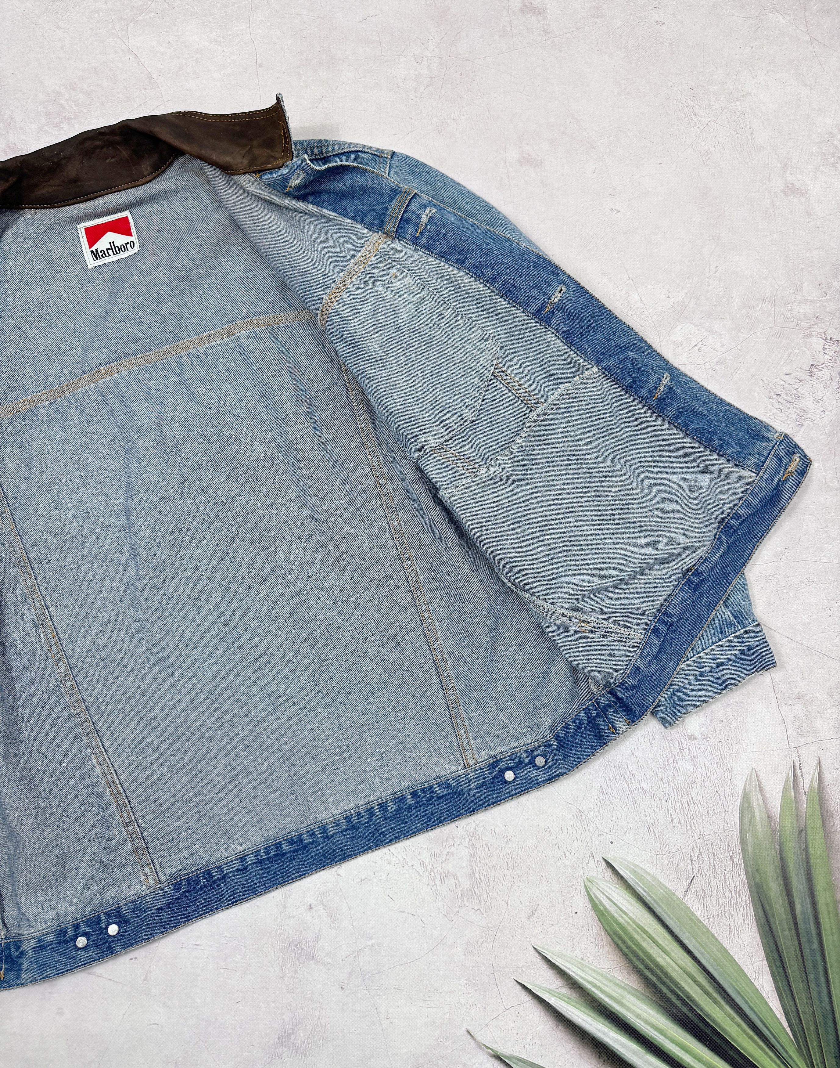 Marlboro × Vintage Vintage Marlboro Denim Jacket & Leather Collar Size US XL / EU 56 / 4 - 10 Thumbnail