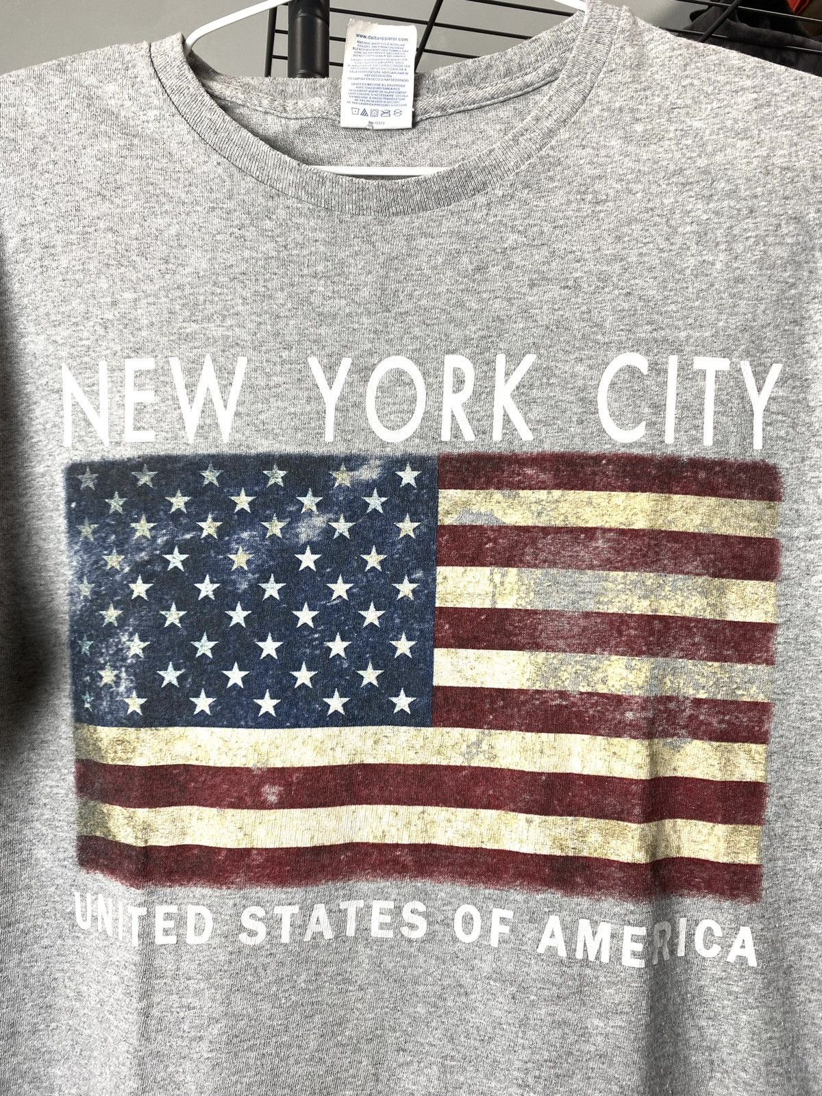 Vintage Vintage 2000’s America USA Flag New York Art T Shirt Hype Size US M / EU 48-50 / 2 - 2 Thumbnail