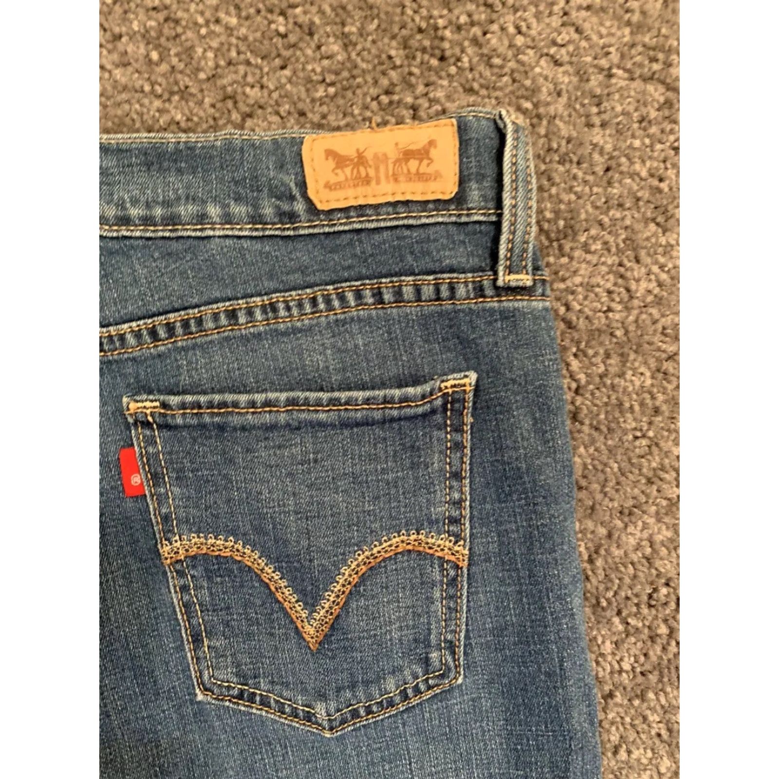 Levi's Levi's Jeans Boot Cut Womens Size 6 Regular Denim Dark Wash Stretch 29 Inseam Blue 515 Size 28" / US 6 / IT 42 - 3 Thumbnail