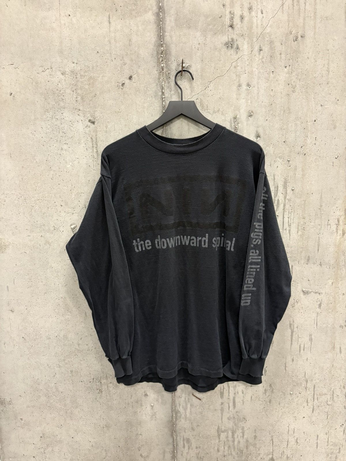 Band Tees Vintage Nine Inch Nails Shirt Thrashed Faded Grunge Band Size US XL / EU 56 / 4 - 2 Thumbnail