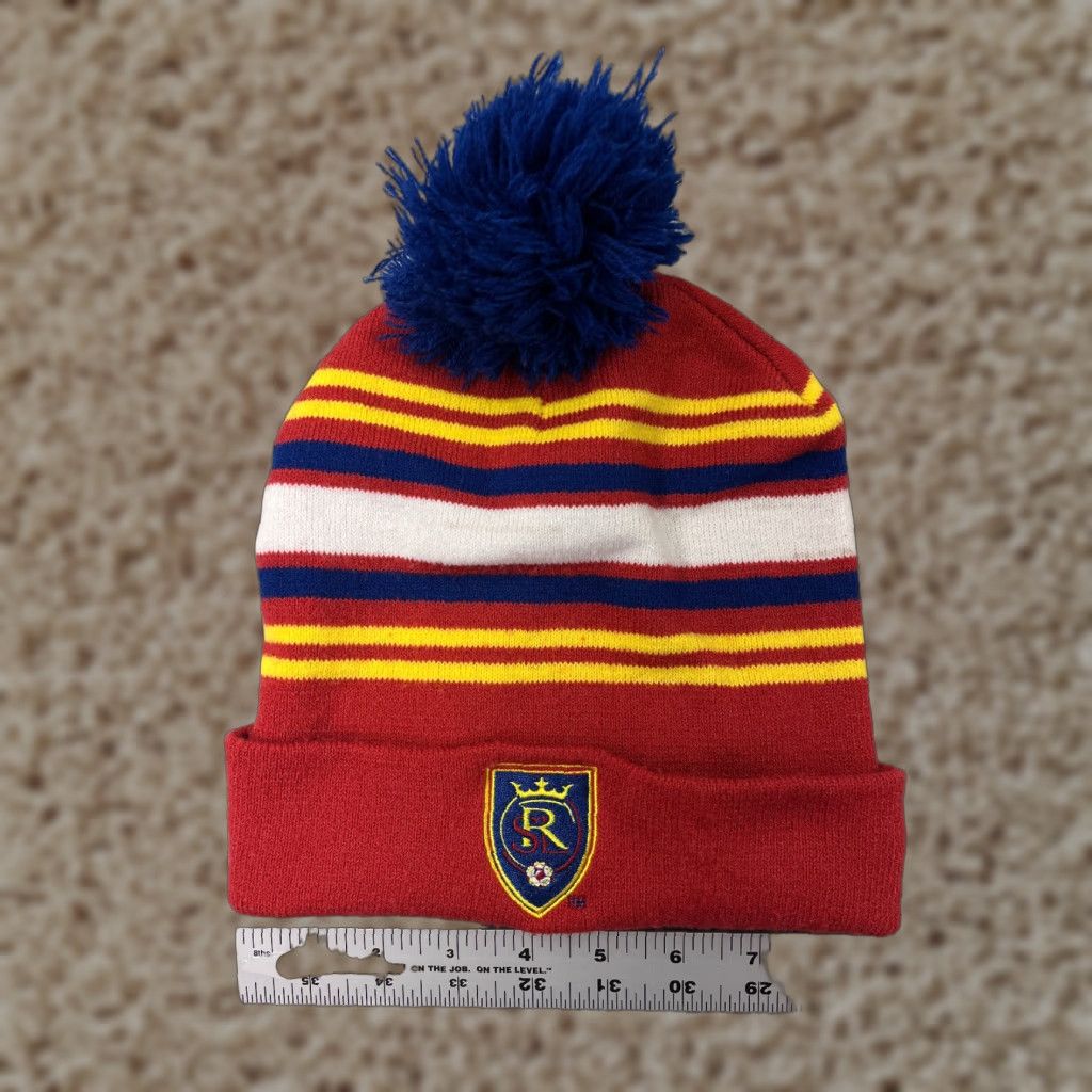 Vintage VINTAGE Real Salt Lake Beanie Toque Adult OS Red Stripe Futbol MLS Acrylic KeyBank Pom Size ONE SIZE - 1 Thumbnail