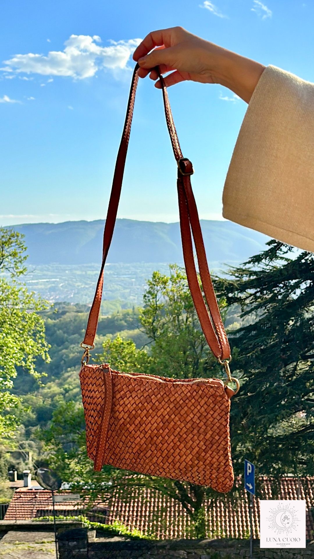 Vera Pelle Handwoven Italian Brown Leather Bag Size ONE SIZE - 3 Thumbnail