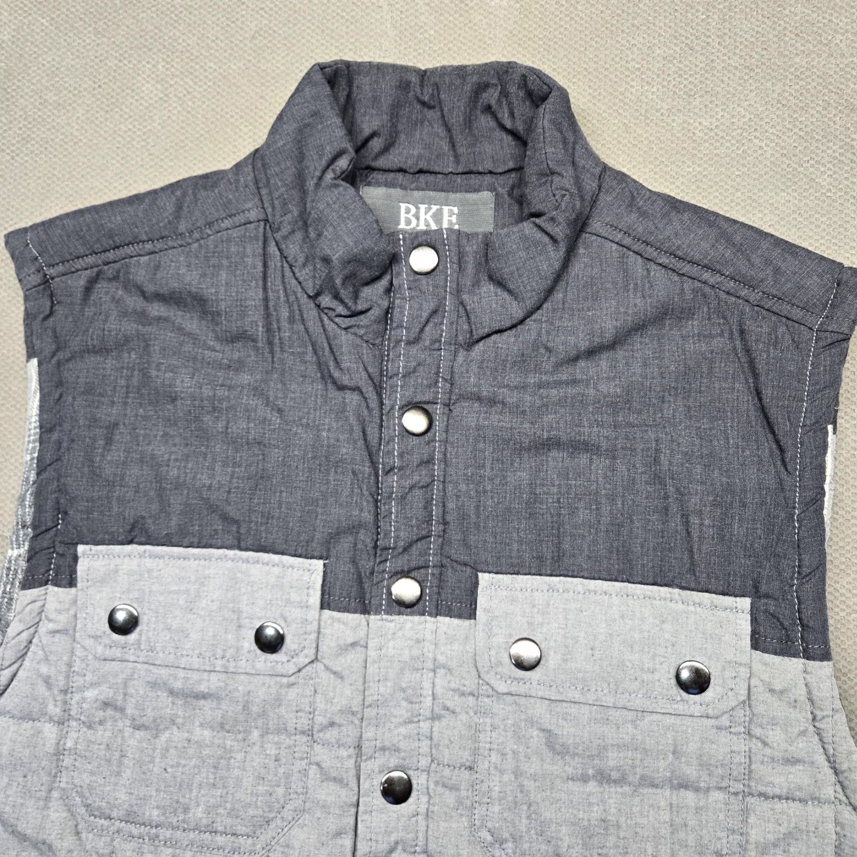 BKE BKE Vest Mens M Gray Chambray Quilted Snap Front Pockets Plaid Lined Size US M / EU 48-50 / 2 - 3 Thumbnail