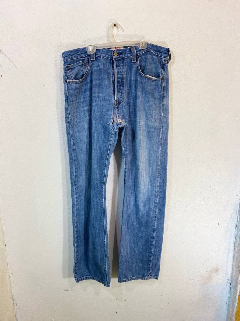 Levi's vintage levis 501 distressed denim nice design Size US 37 - 6 Thumbnail