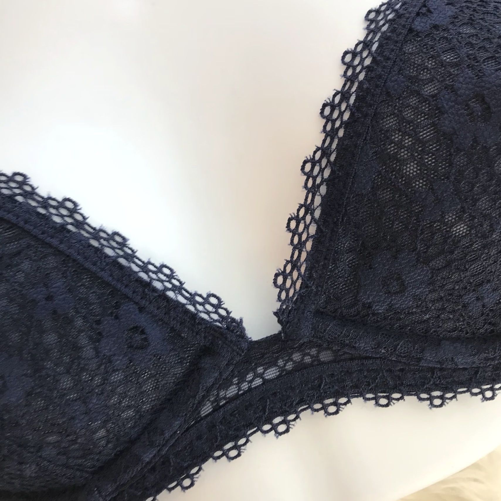 Victoria's Secret Victoria's Secret Bralette Bra XS Dark Blue Floral Lace Underwire NWT Womens Size ONE SIZE - 2 Thumbnail
