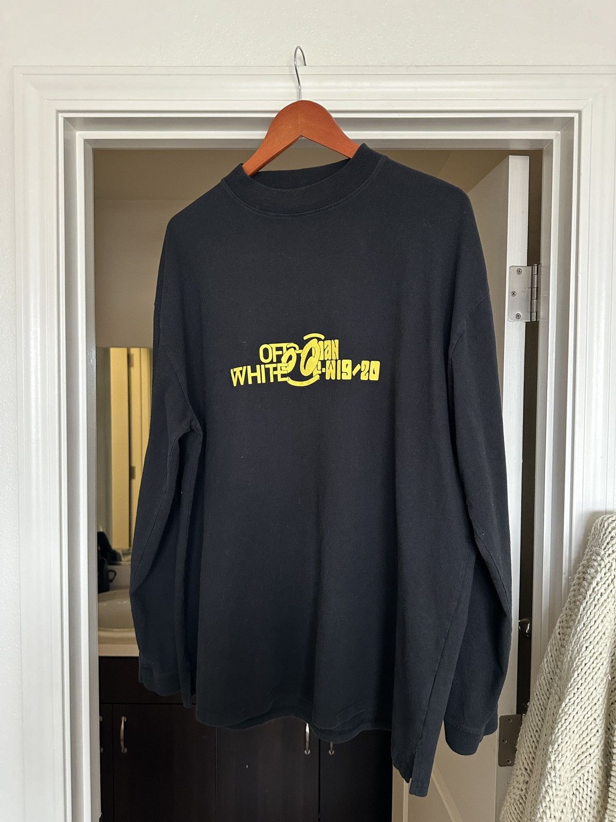 image of Off White Long Sleeve in Black, Men's (Size XL)