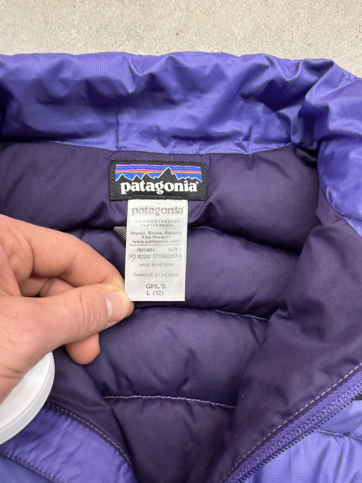 Patagonia Patagonia Girls Youth Large Puffer Down Vest Violet Purple Size L / US 10 / IT 46 - 3 Thumbnail