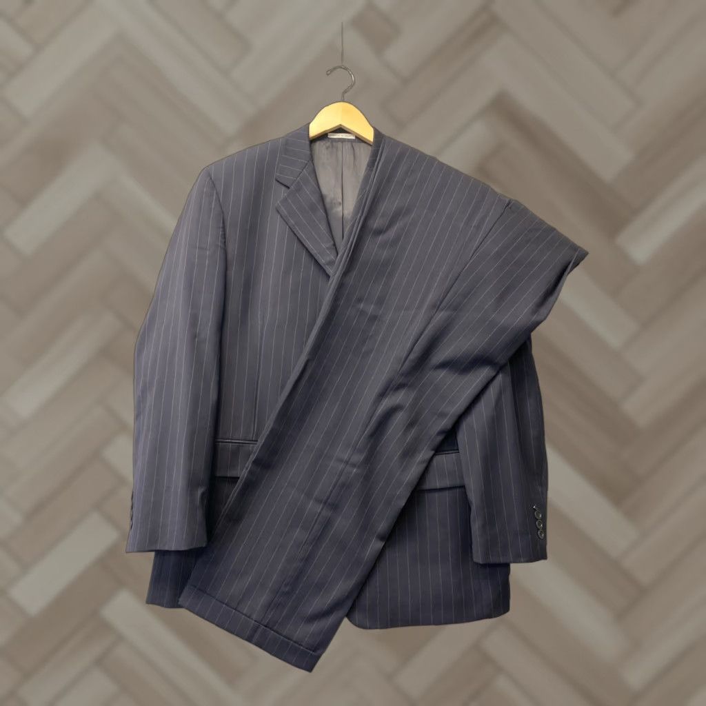 Bill Blass VINTAGE Bill Blass Suit 2 Piece Navy Wool Striped Jacket Pants 40R Mens 2-Button/Single-Breasted 3 Button? Size 40R - 1 Thumbnail
